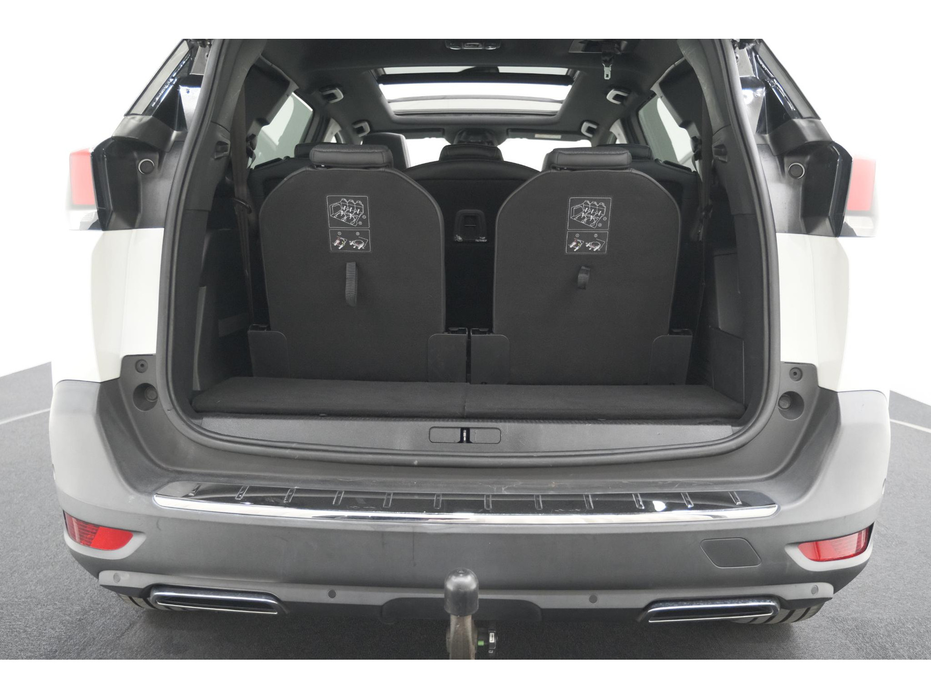 Peugeot 5008 PureTech 130 EAT8 GT-Line | Schuif-/Kanteldak | Trekhaak | Elektrische Kofferklep | Camera