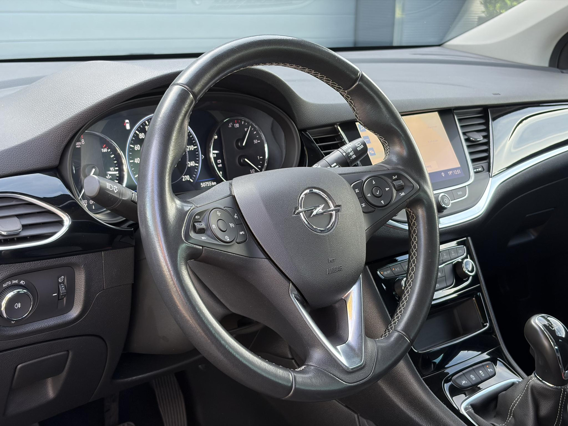 Opel Astra Sports Tourer 1.2 Business Elegance ✓1e Eigenaar✓110pk✓Carplay✓Camera✓Navi✓Clima✓Cruise✓Halfleder✓Comfortstoel✓Pdc V+A✓6 Bak✓Dealer Onderhouden✓Keyless✓Lm velgen✓N.A.P✓Apk tot 06-2027