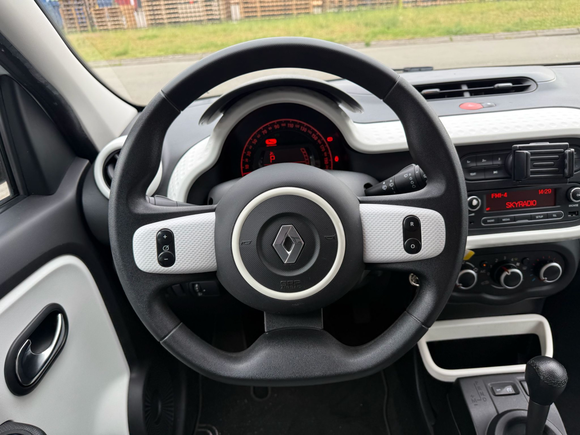 Renault Twingo 1.0 SCe Collection | 1E EIGENAAR | 3/6/12MND GARANTIE | AUTOMAAT | ELECRAMEN | BLUETOOTH | AIRCO