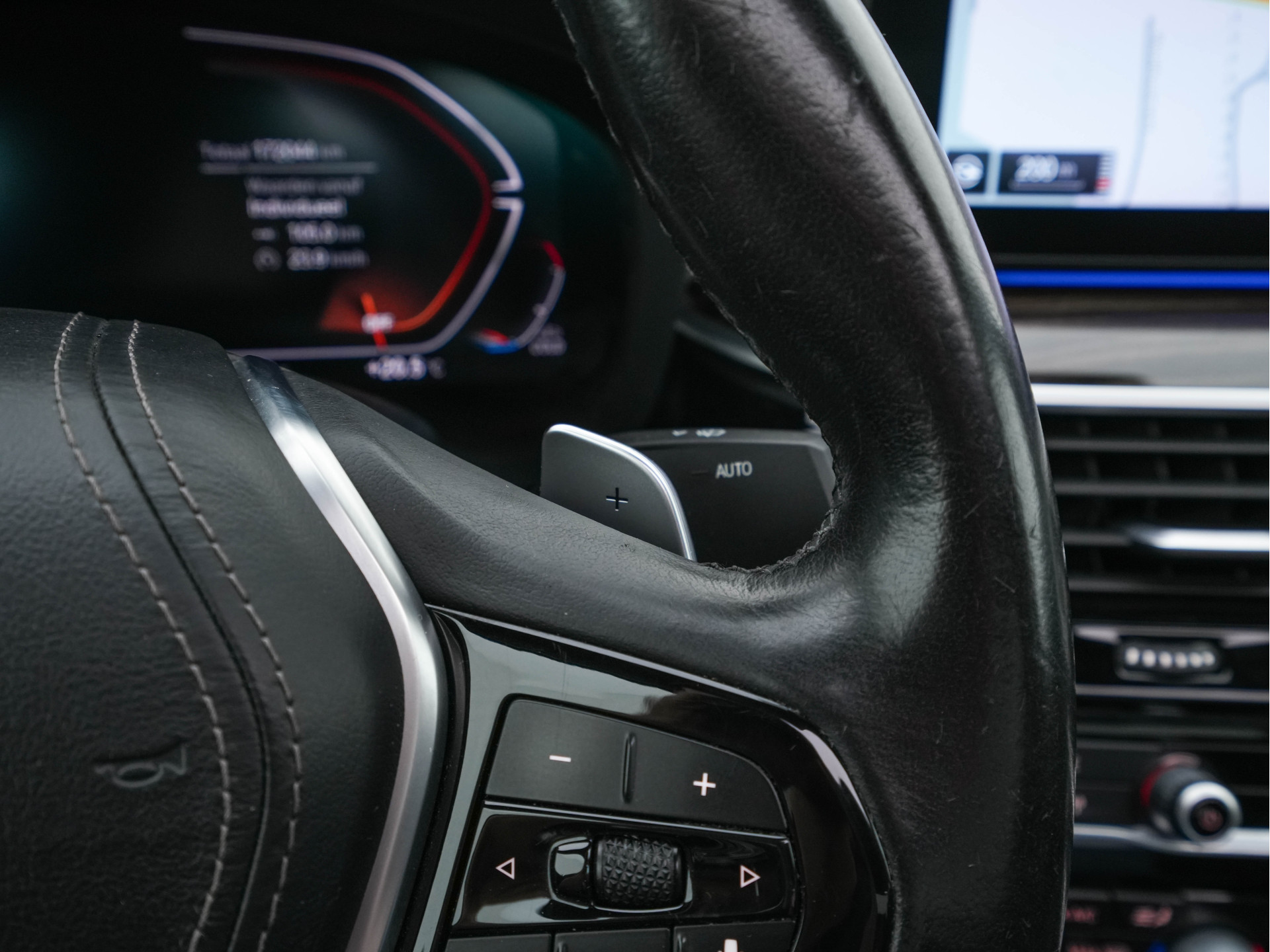 BMW 5-serie 540i xDrive High Executive Edition (INCL-BTW ) Aut.*PANO | LUXURY-LEATHER | LASER-LIGHT | BOWERS&WILKINS-AUDIO | MEMORY-PACK | HEATED/COOLED-COMFORTSEATS | DIGI-COCKPIT | NAVI-FULLMAP | SHIFT-PADDLES | CRUISE | 18''ALU*