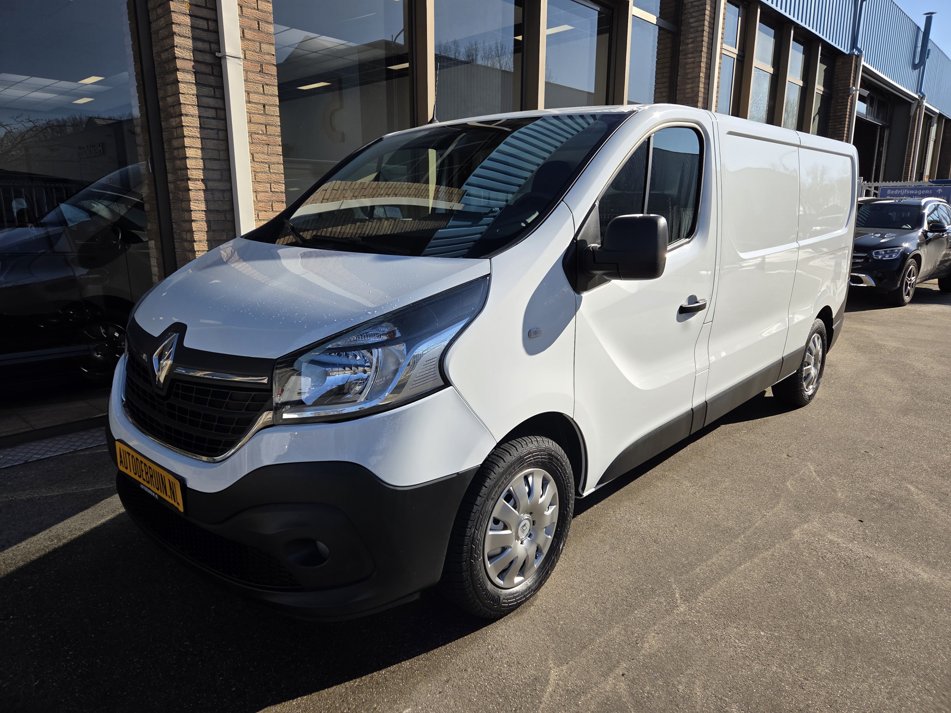 Renault Trafic 2.0 dCi 120Pk /88kw  L2 Airco  Parkeersensor Trekhaak Business