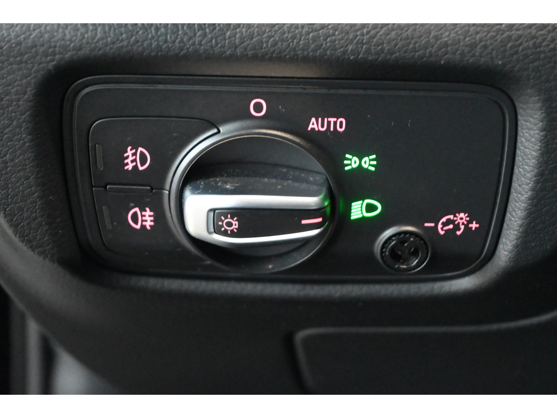 Audi A3 Limousine 1.4 TFSI CoD Ambition Pro Line Plus Clima Navigatie Cruise Control Inruil Mogelijk!