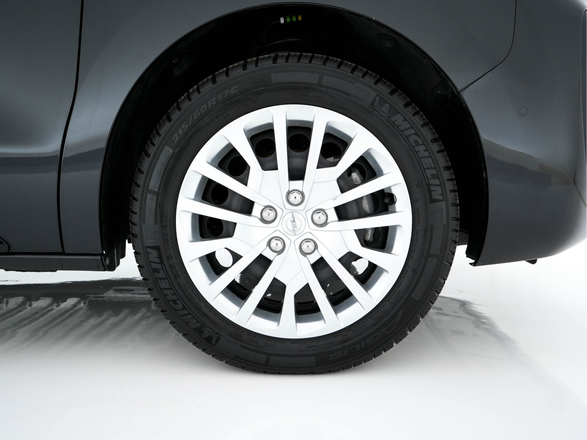 Opel Vivaro-e L2H1 Innovation 50 kWh 3-Pers [ 3-Fase-11kW ] {SOH-93%} Aut. *LEATHER | NAVI-FULLMAP | CAMERA | AIRCO | DAB+ | PDC | CRUISE | CARPLAY*