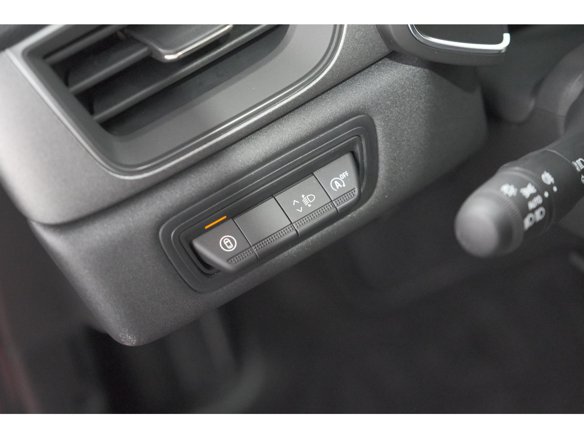 Renault Captur TCe 90 techno | Nieuw Model | Camera | Harman Kardon | Apple Carplay | Parkeersensoren | 18 Inch Lichtmetalen Velgen
