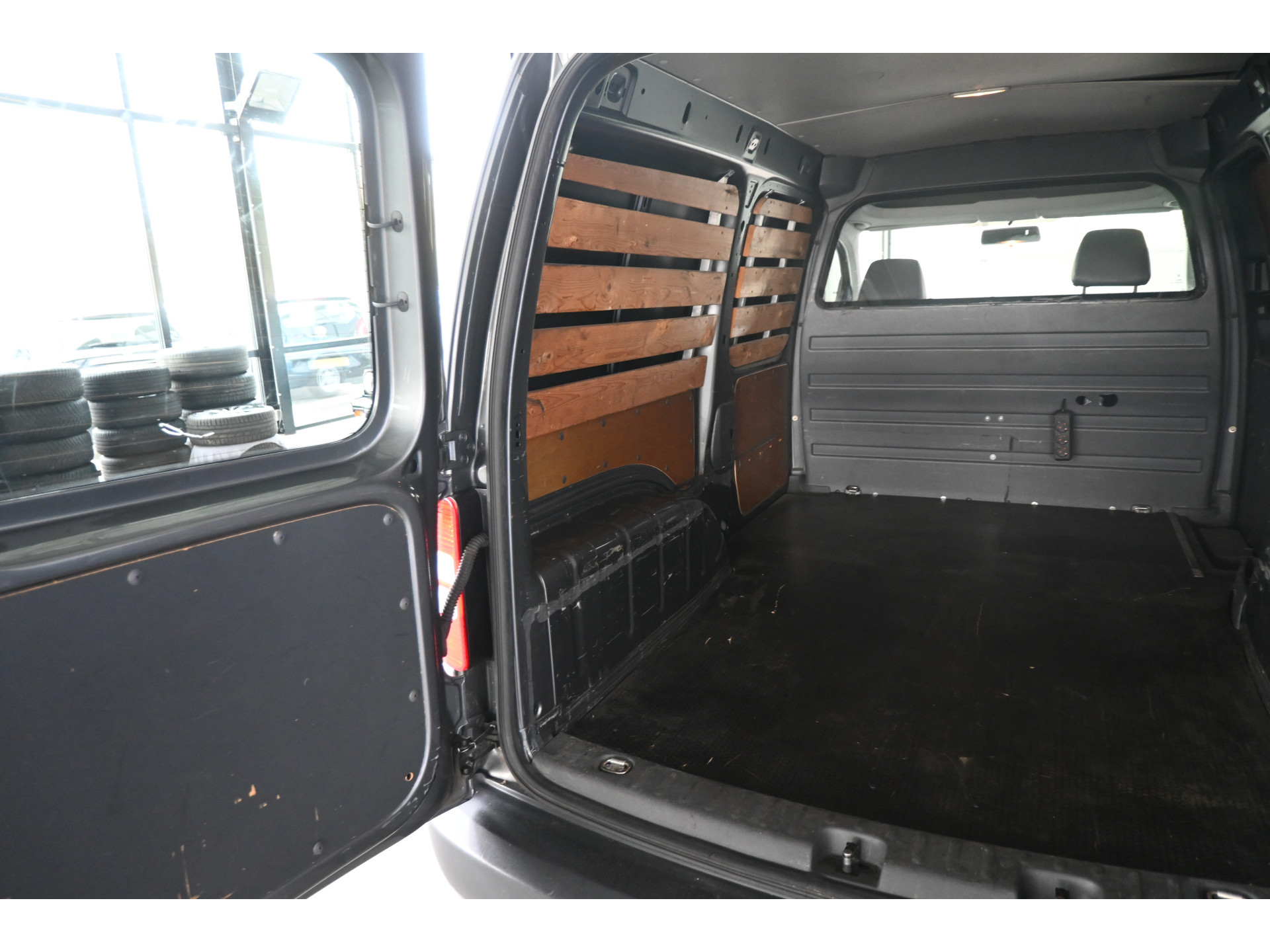 Volkswagen Caddy 1.6 TDI Maxi BMT Airco Cruise Control Goed Onderhouden! Inruil Mogelijk!