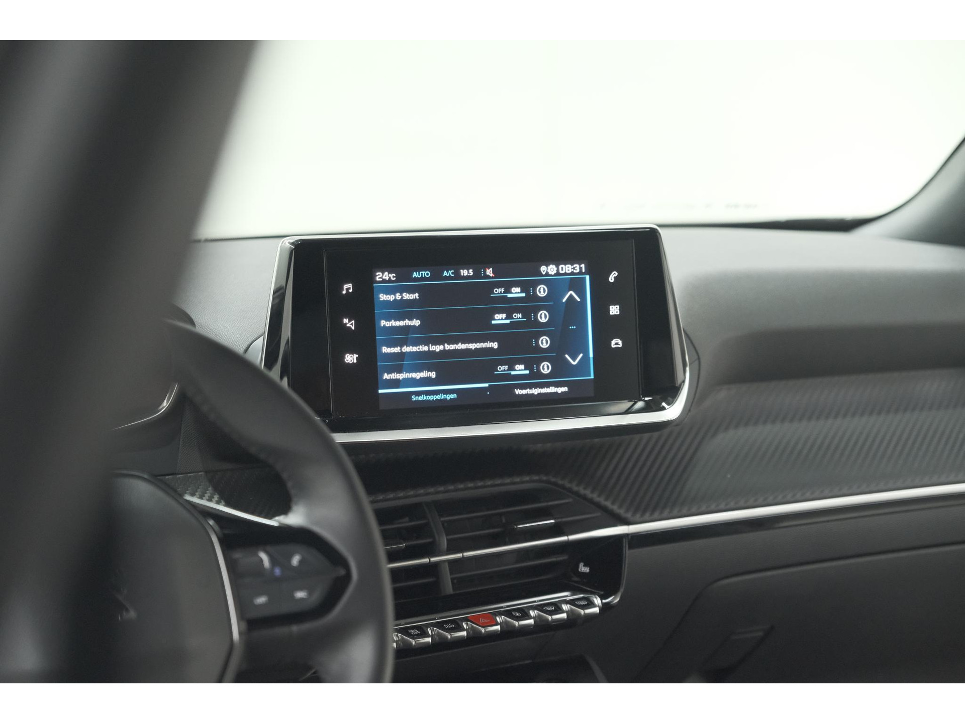 Peugeot 2008 PureTech 130 Active | Camera | Apple Carplay | Parkeersensoren | Stoelverwarming