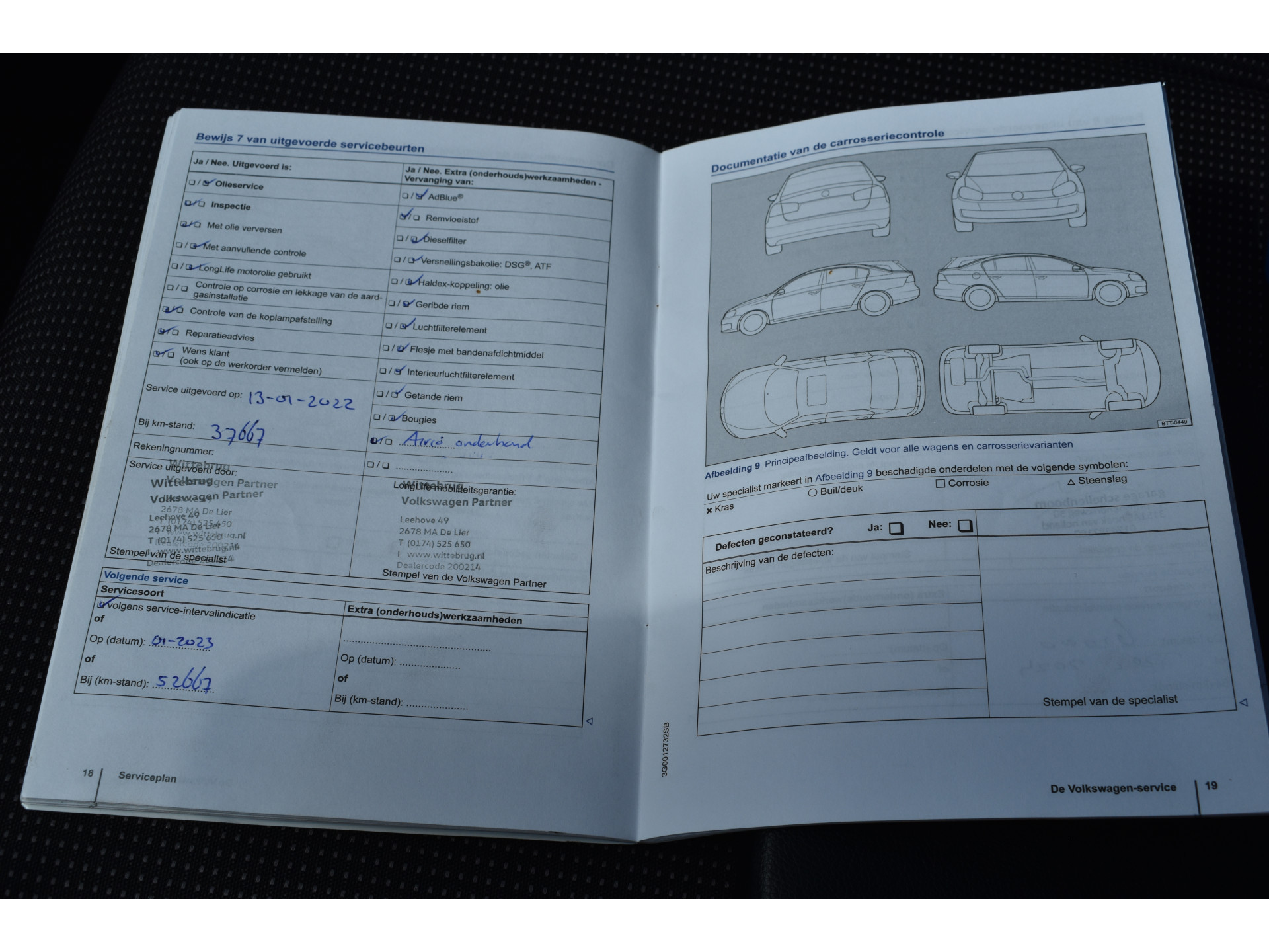 Volkswagen Up! 1.0 high up! BlueMotion Panodak Navigatie Pdc Lage km-stand