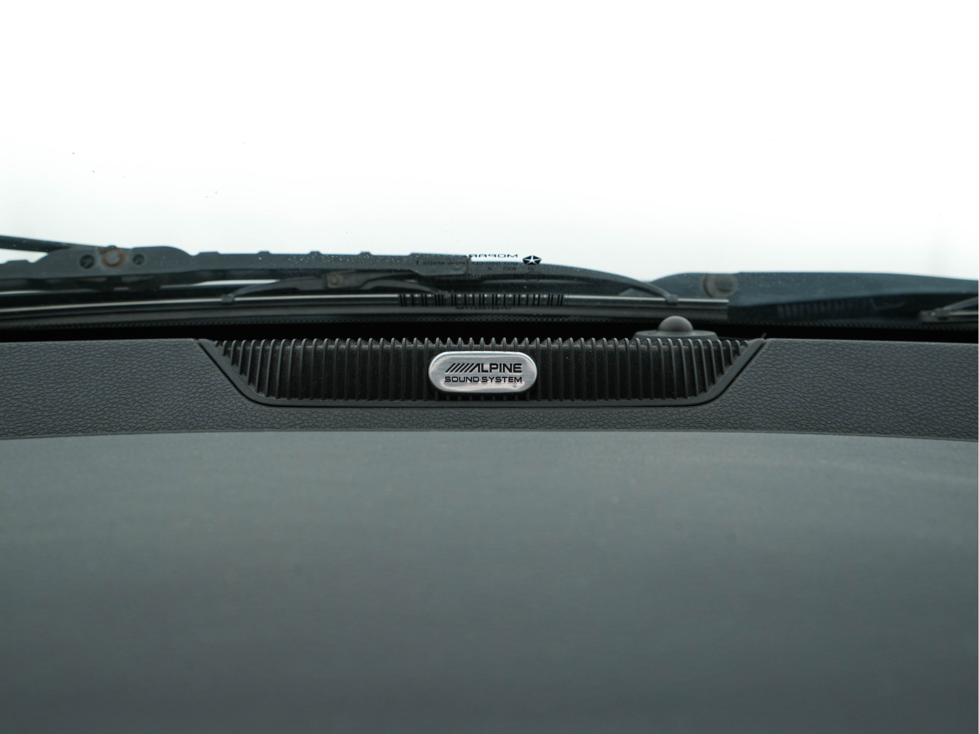 Dodge Ram 1500 HEMI 5.7 V8 4x4 Quad Cab 6'4 [ 5-Pers. ] Aut. *PANO | LEATHER | XENON | ALPINE-AUDIO | DAB+ | NAVI-FULLMAP | KEYLESS | CAMERA | HEATED-COMFORTSEATS | ECC | PDC | CRUISE | TOWBAR | 20''ALU*