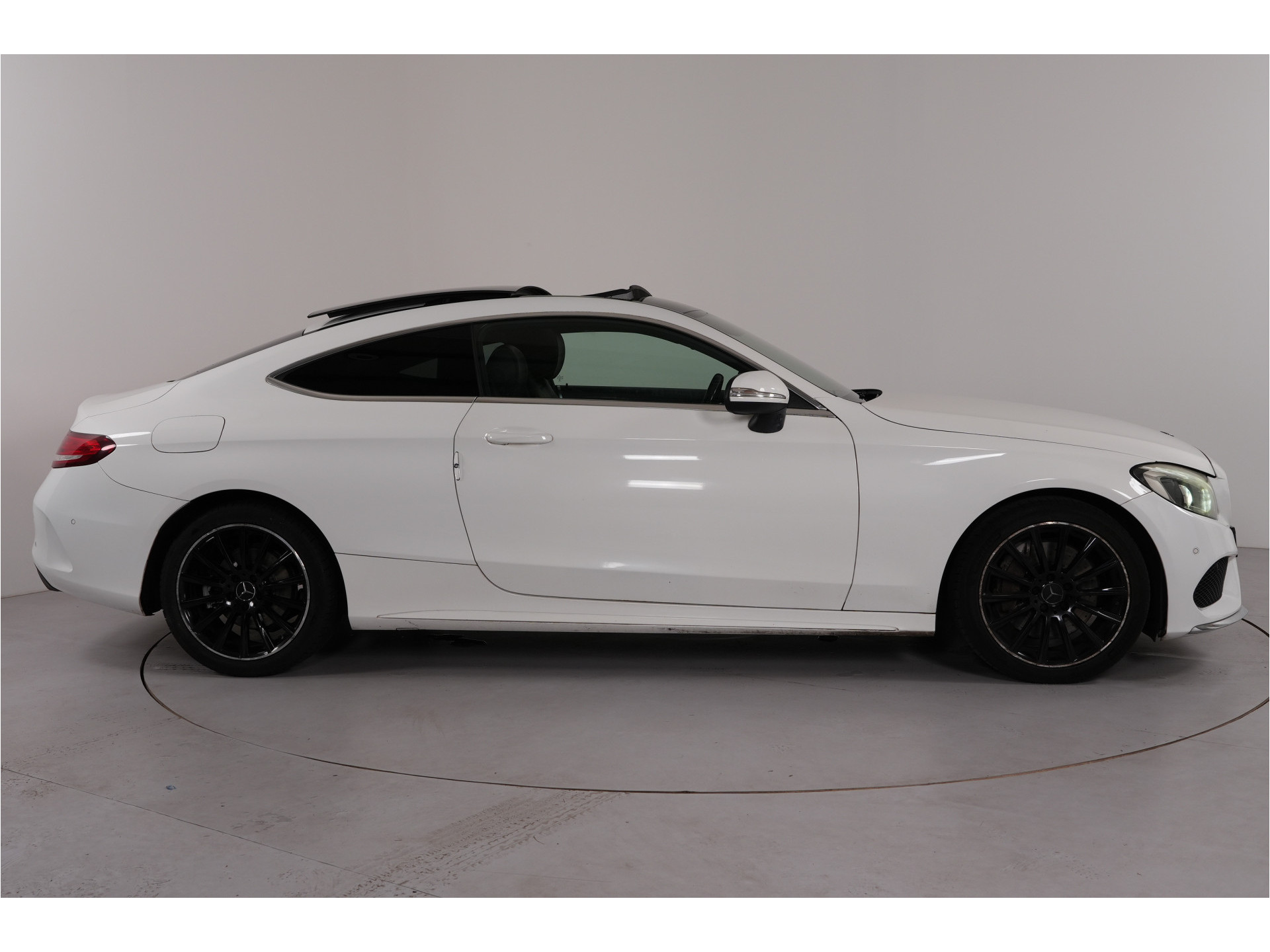 Mercedes-Benz C-klasse Coupé 250 Prestige | AMG | Pano | Burmester |