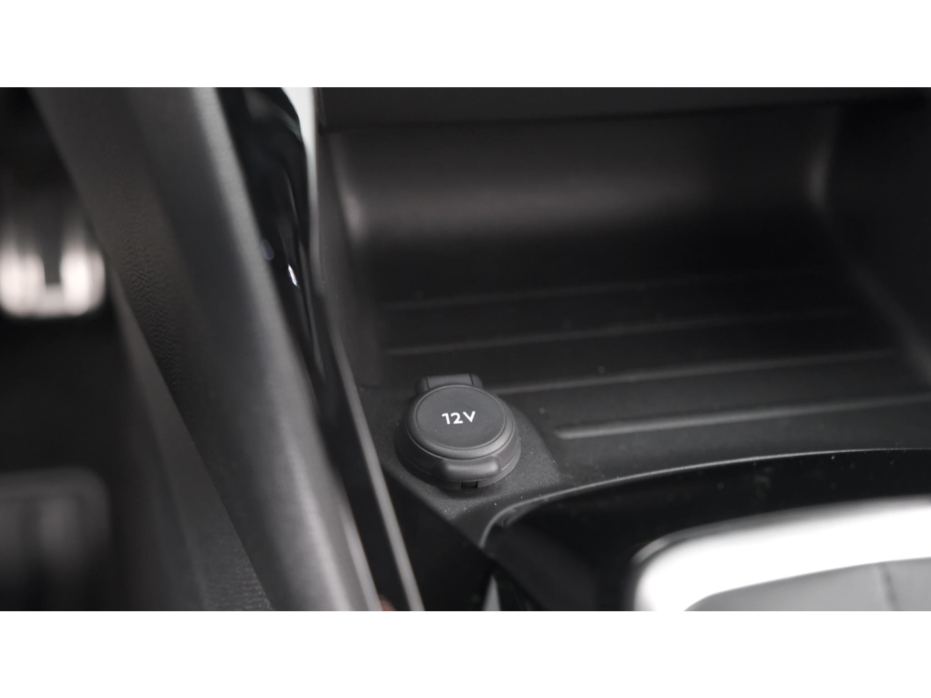 Peugeot 2008 PureTech 130 GT | Camera | Dodehoekdetectie | Navigatie | Parkeersensoren | Stoelverwarming