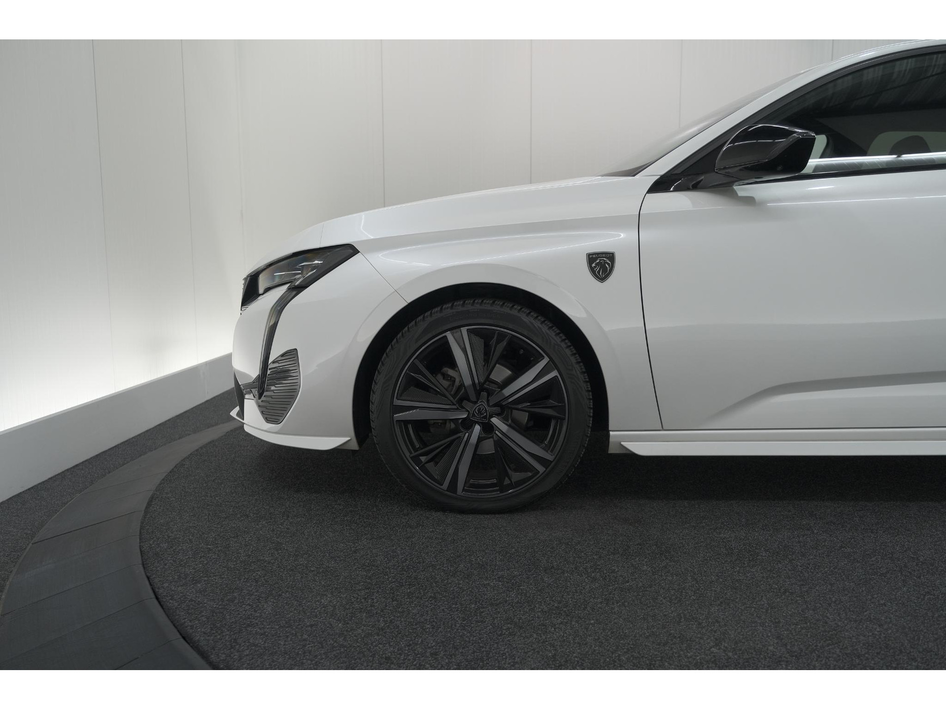 Peugeot 308 PureTech 130 GT | 360 Camera | Stoelen-Pakket | Adaptieve Cruise Control | Apple Carplay