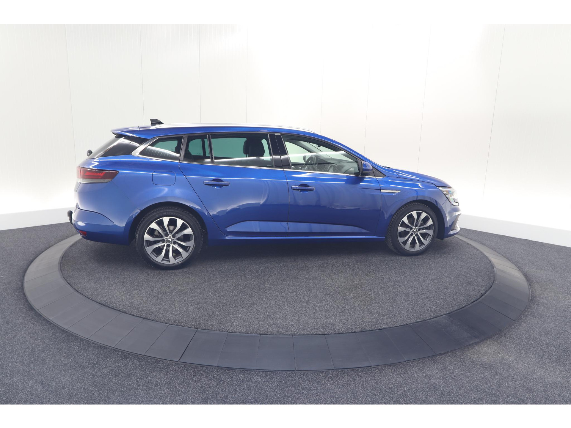 Renault Mégane Estate TCe 140 EDC Techno | Trekhaak | Camera | Navigatie | 9.3 Inch Groot Scherm