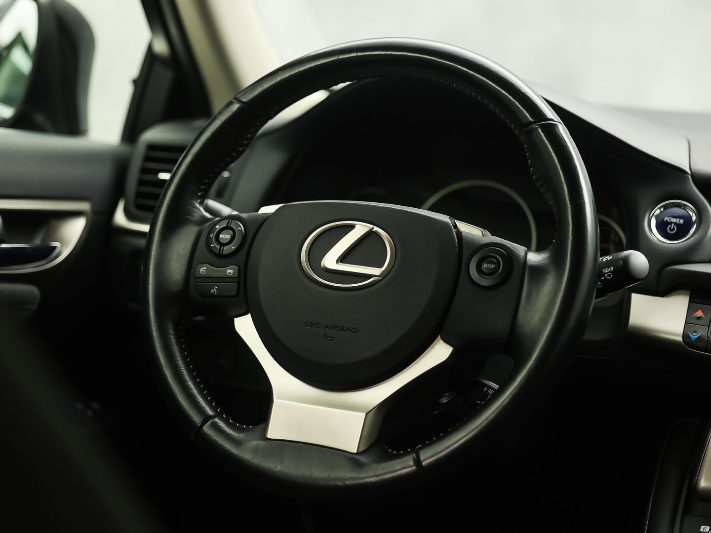 Lexus CT 200h Business Launch Edition Automaat (NAVIGATIE, CAMERA, ALCANTARA, SPORTSTOELEN, KEYLESS, ADAPTIVE CRUISE, NIEUWSTAAT)