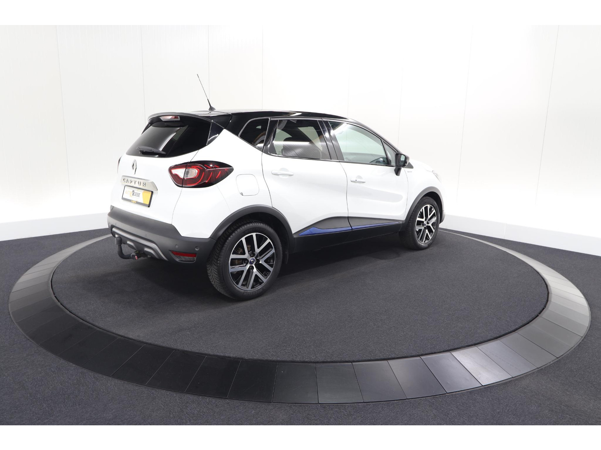 Renault Captur TCe 150 EDC S-Version | Trekhaak| Camera | Dodehoekdetectie | Navigatie