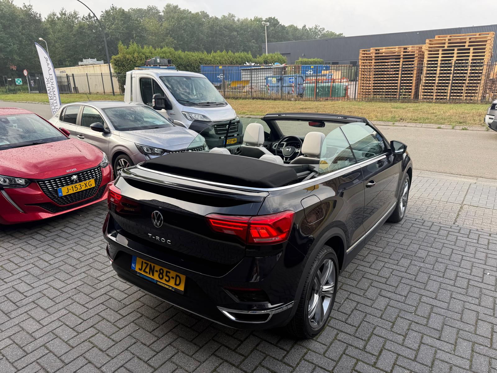 Volkswagen T-Roc Cabrio 1.5 TSI Style | 2E EIGENAAR | 3/6/12 MND GARANTIE | AUTOMAAT | DIGITAL DASH | ACC | LED | CARPLAY | DAB | STOEL/STUUR VERW. |