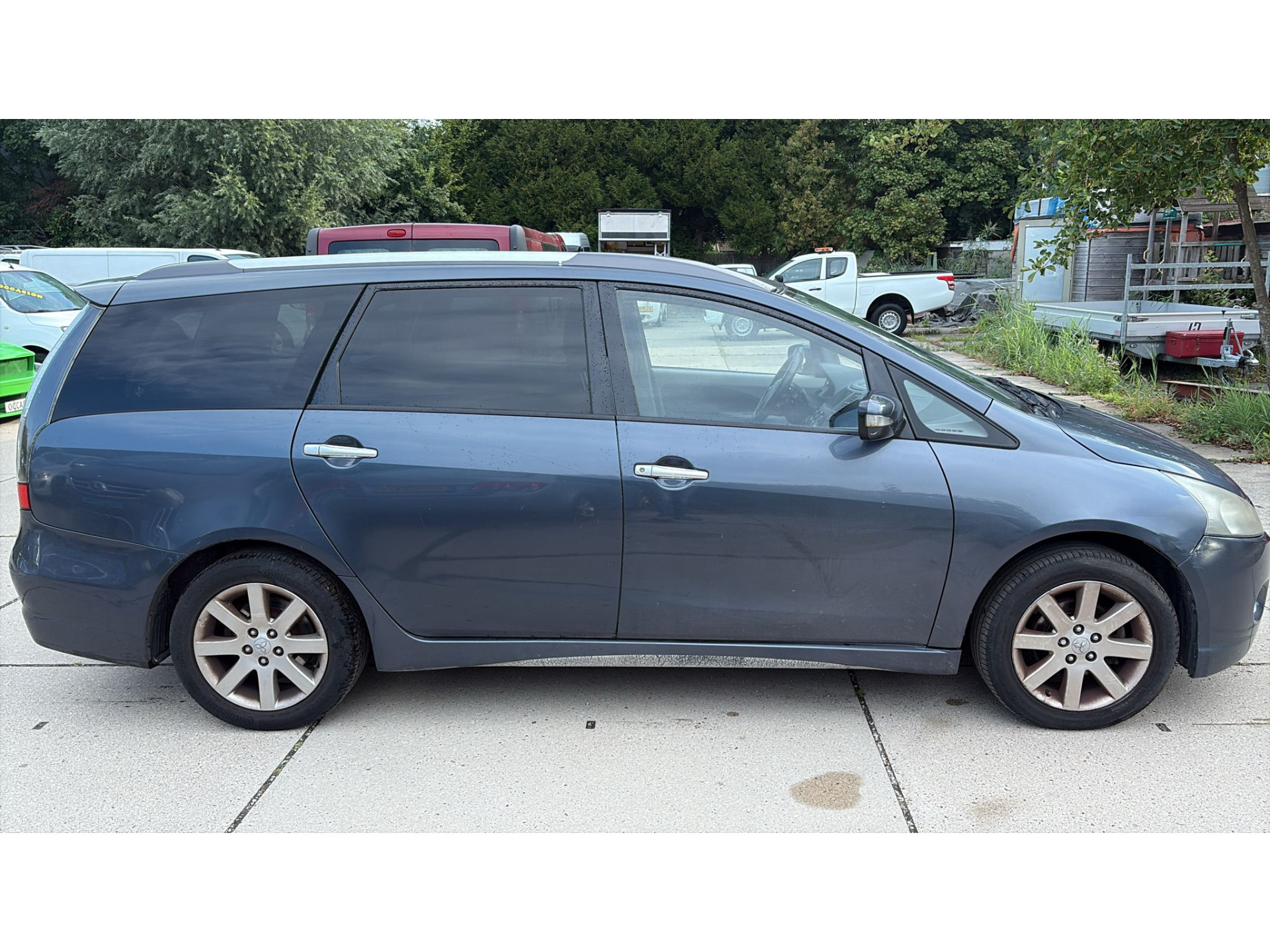Mitsubishi Grandis 2.4-16V 7 Zits Only Export