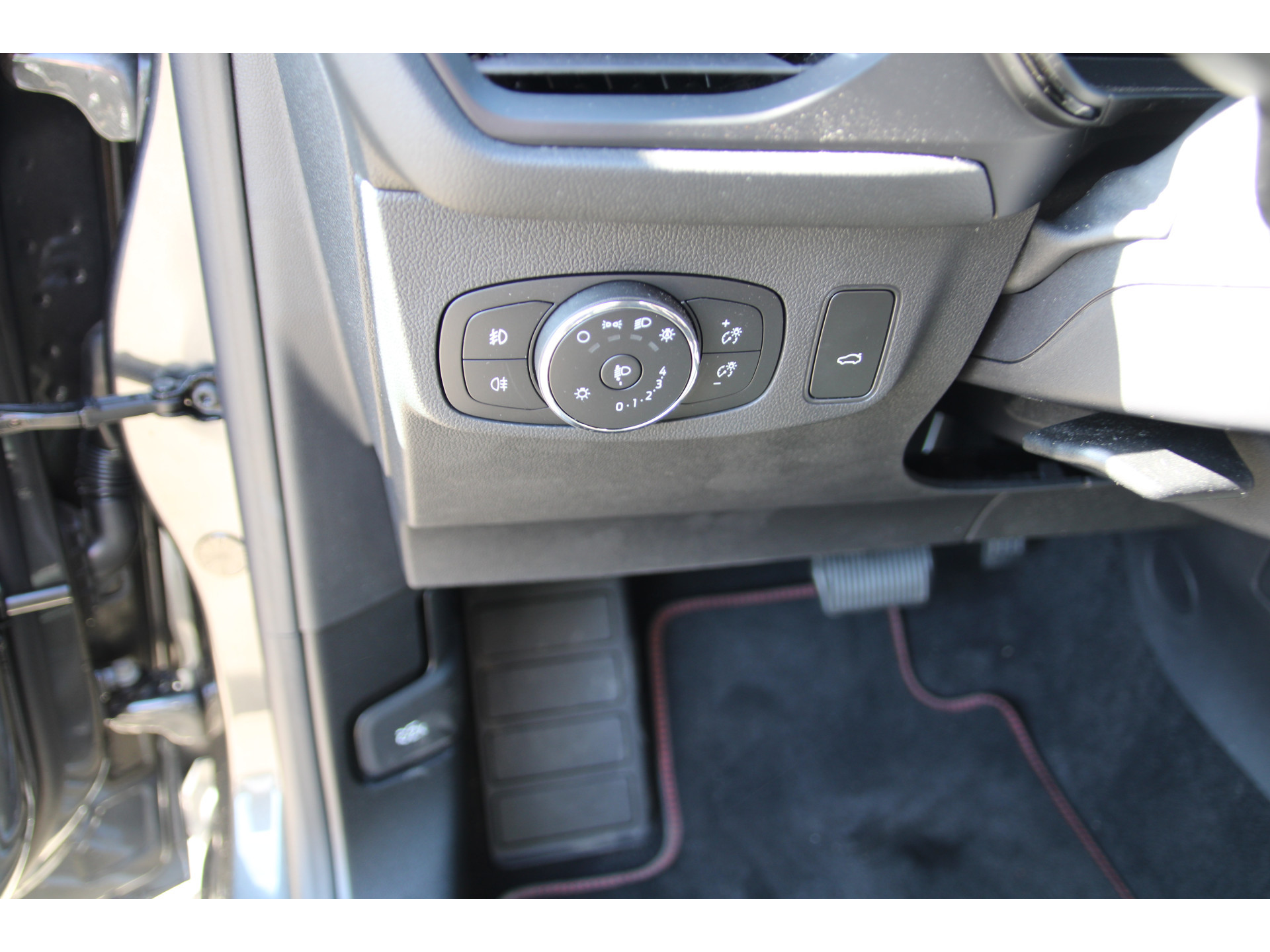 Ford Focus Wagon 1.0 EcoBoost 155 PK AUT. Hybrid ST Line X TREKHAAK AFNEEMBAAR | WINTERPACK | HEAD-UP