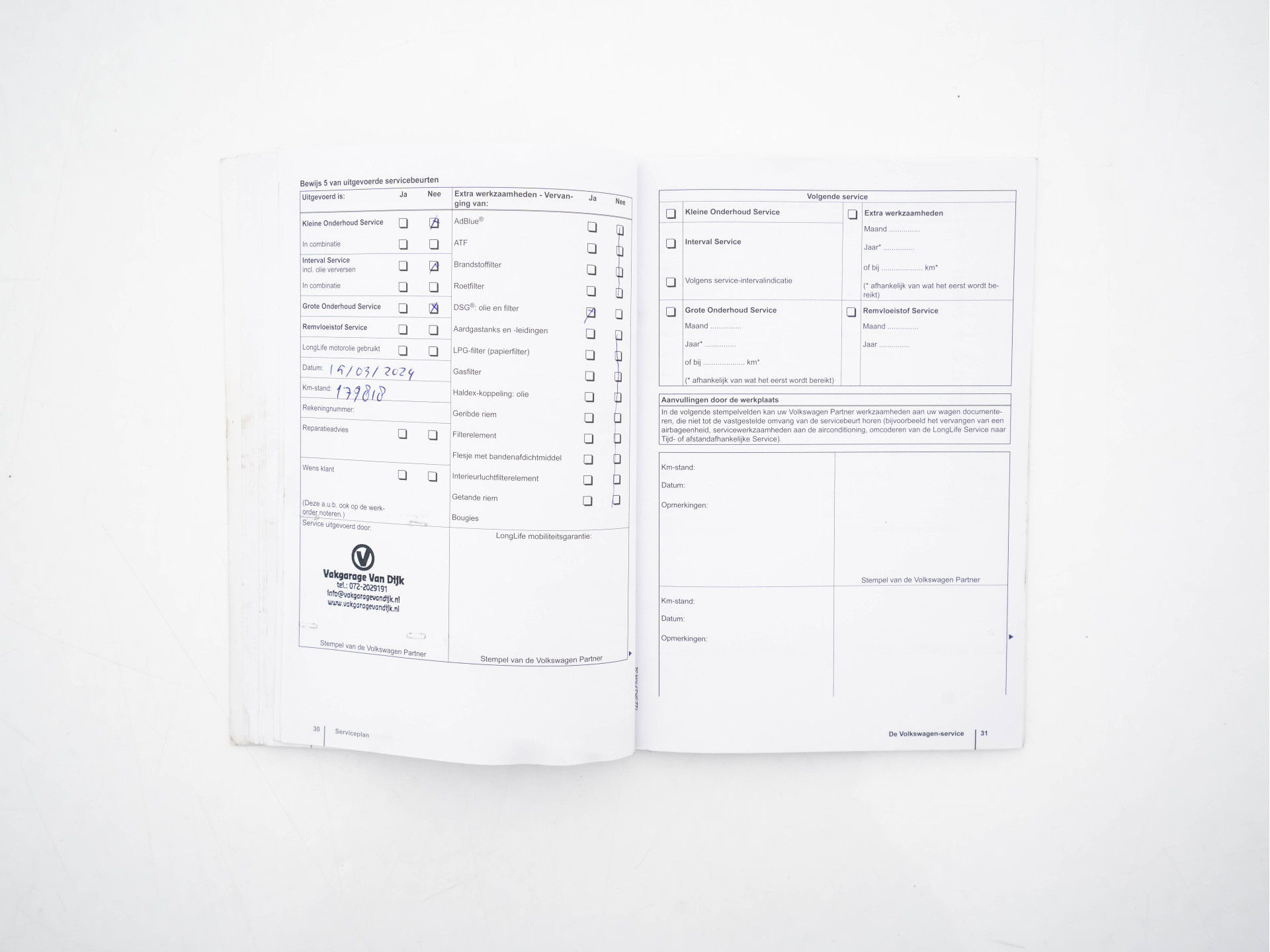 Volkswagen CC 1.8 TSI Aut. *LEATHER | BI-XENON | HEATED-SPORTSEATS | NAVI-FULLMAP | ECC | PDC | CRUISE | SHIFTPADDLES | PRIVACY-GLASS | TOWBAR | 18''ALU*