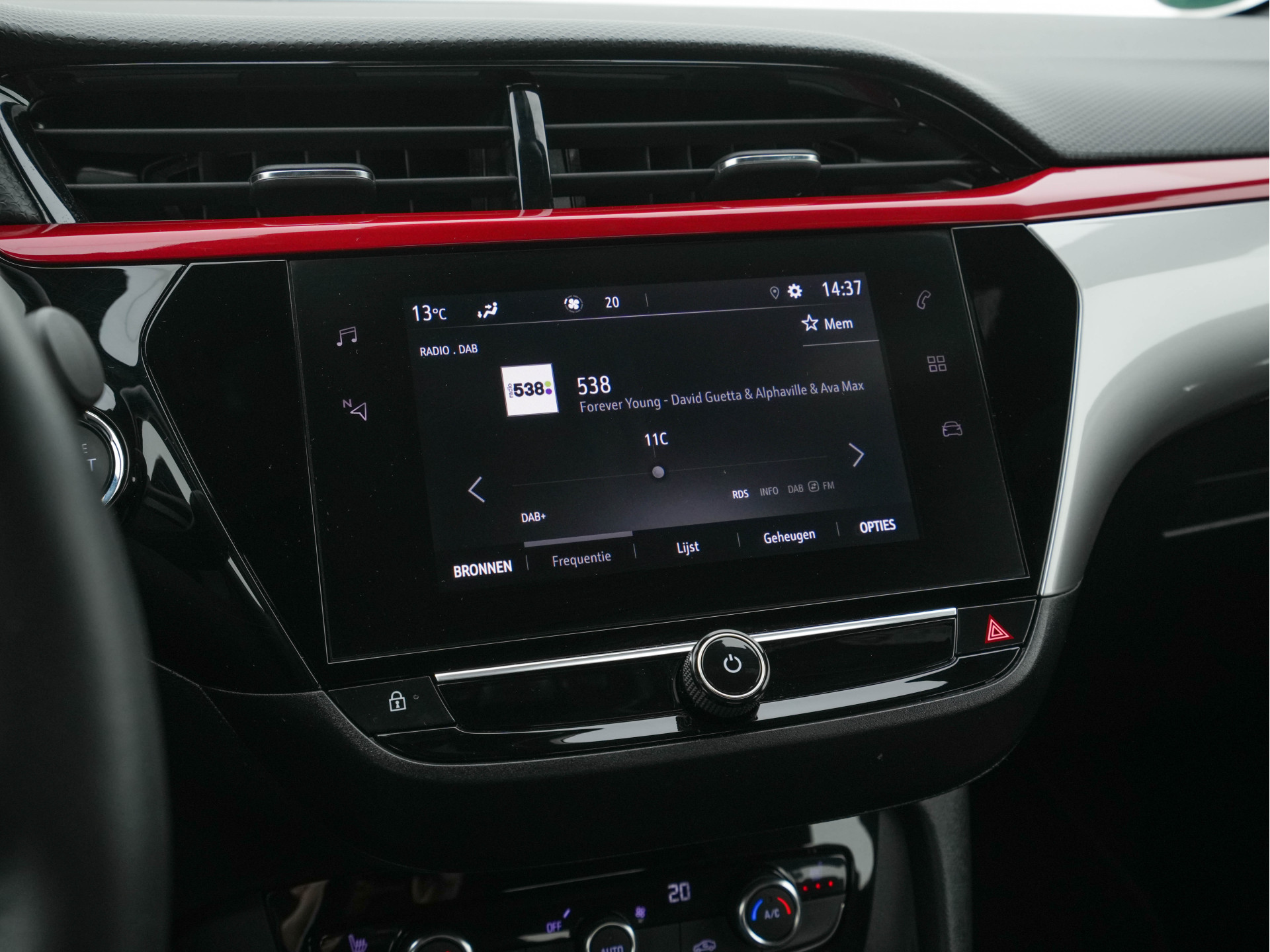 Opel Corsa-e GS-Line Bitter-Edition 50 kWh [ 3-Fase ] (INCL-BTW) Aut.* HEATPUMP | LEATHER-MICROFIBRE | ADAPTIVE-CRUISE | CARPLAY | CCS-FASTLOADER | FULL-LED | HEATED-SPORTSEATS | DAB+ | ECC | LANE-ASSIST | CAMERA | PDC | DIGI-COCKPIT | 17 "ALU*