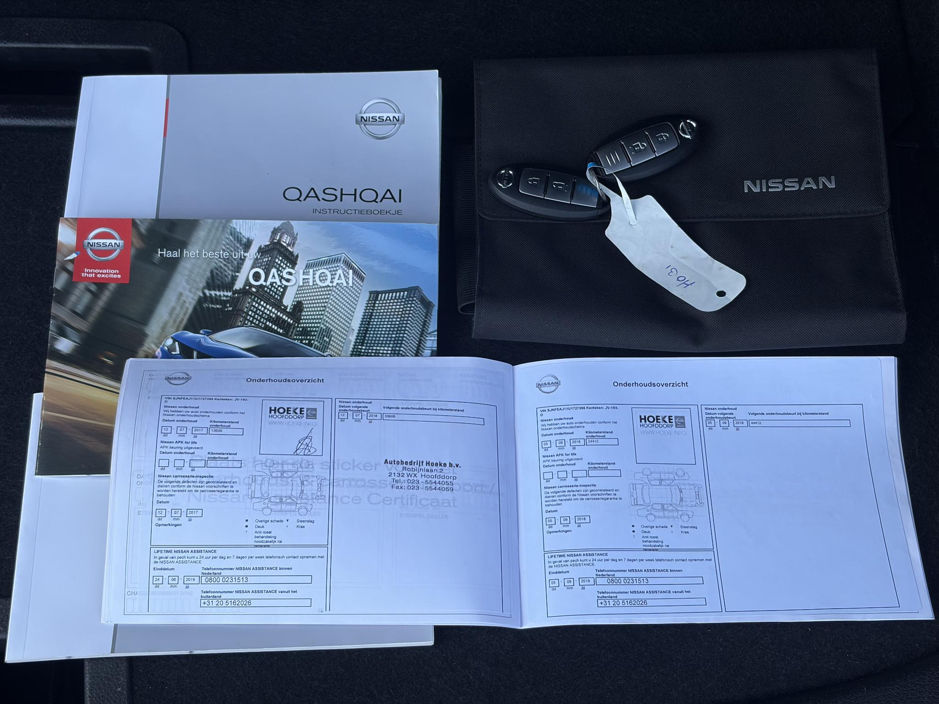 Nissan Qashqai 1.2 N-Connecta 360° Camera,Pano,Trekhaak,Navi,Clima,Cruise,Pdc V+A,Lm velgen,6 Bak,Dakrails,N.A.P,115pk,Apk tot 11-2026
