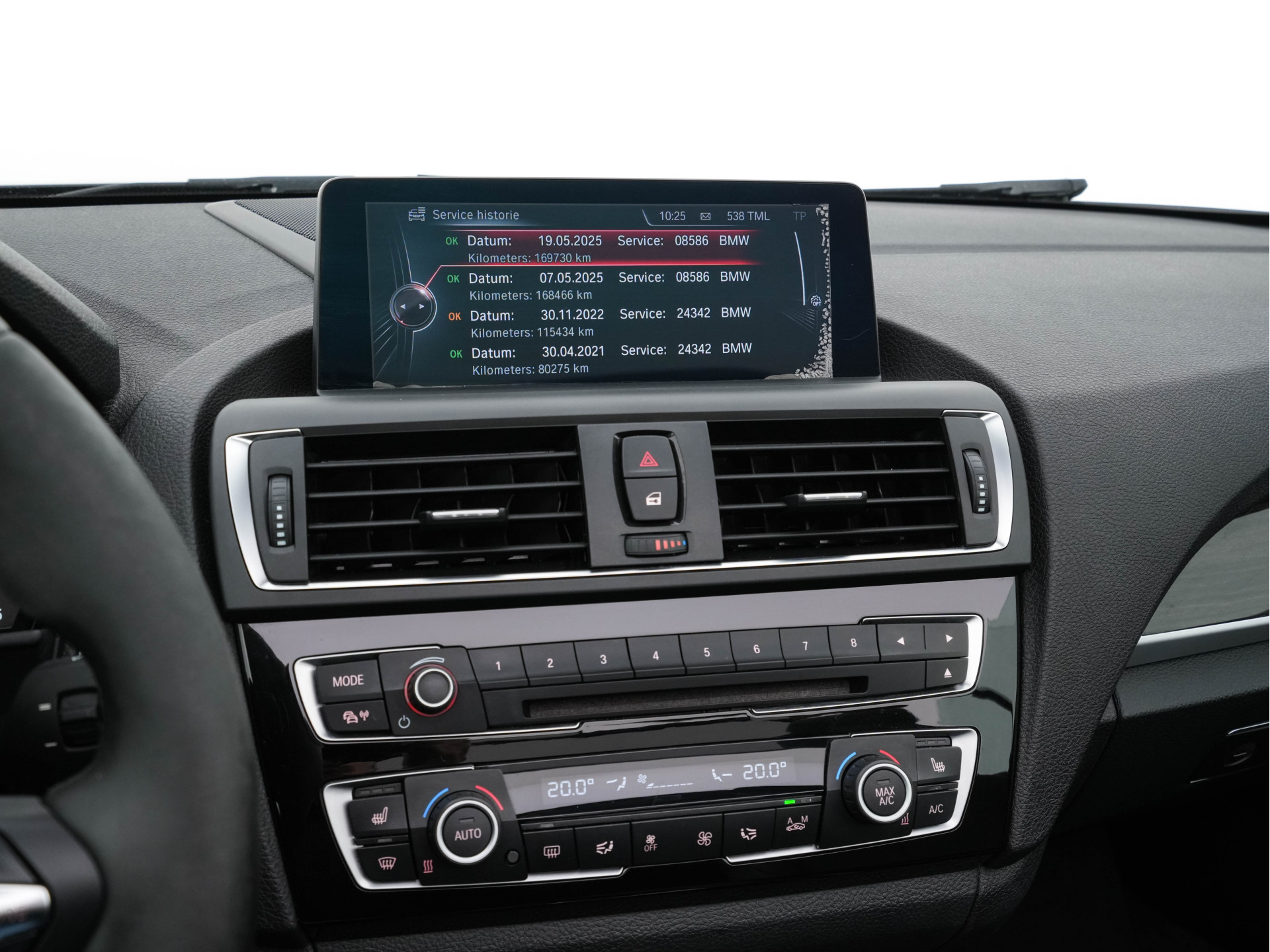 BMW 2-serie Cabrio 220d Sport M-Sportpack Aut. *LEATHER | BI-XENON | HARMAN/KARDON-AUDIO | MEMORY-PACK | HEATED-SPORTSEATS | NAVI-FULLMAP | DAB+ | ECC | PDC | AIRSCARF | LANE-ASSIST | 19''ALU*