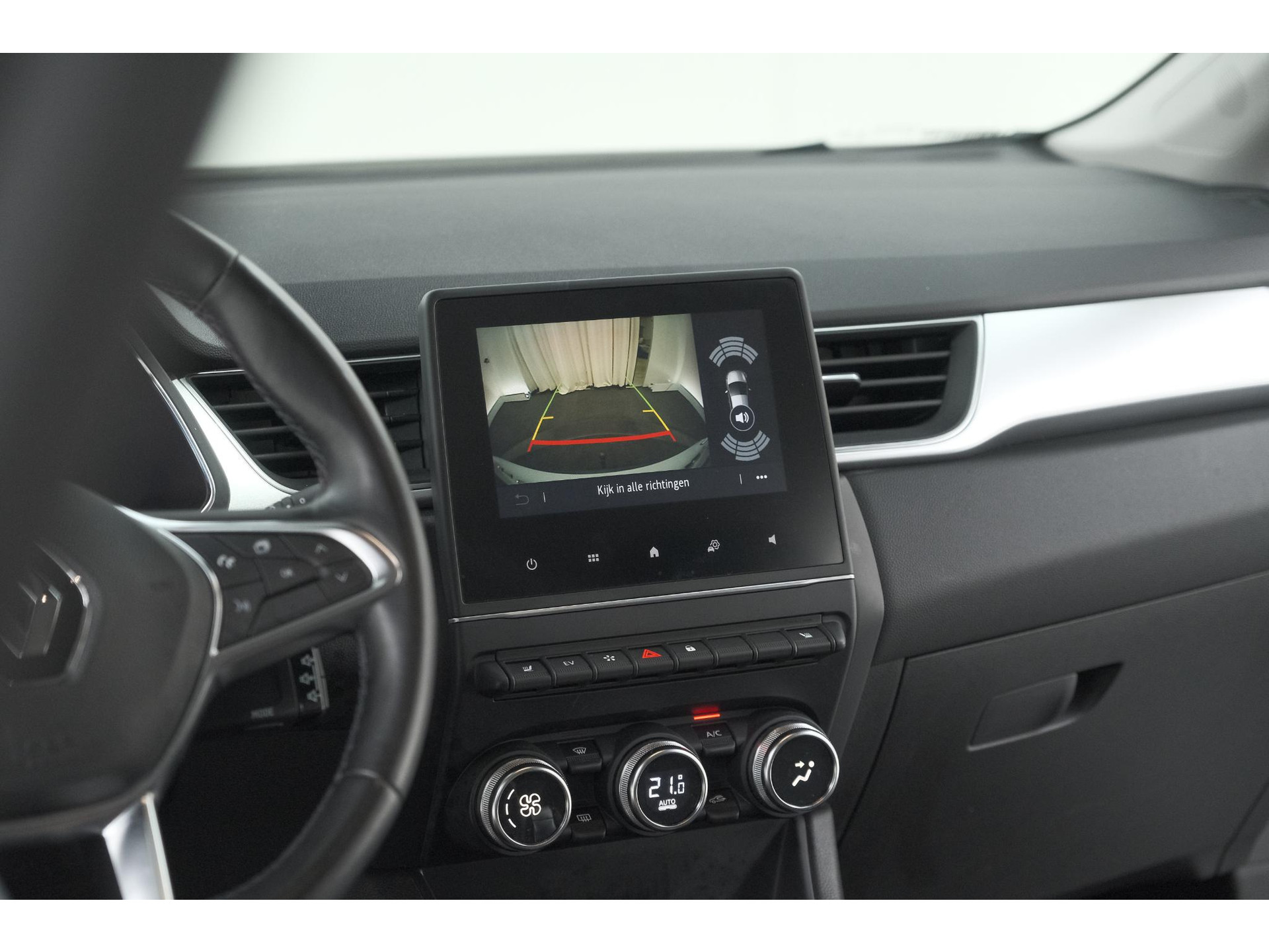 Renault Captur 1.6 E-Tech Plug-in Hybrid 160 Intens | Trekhaak | Camera | Navigatie | Parkeersensoren | Pack Winter