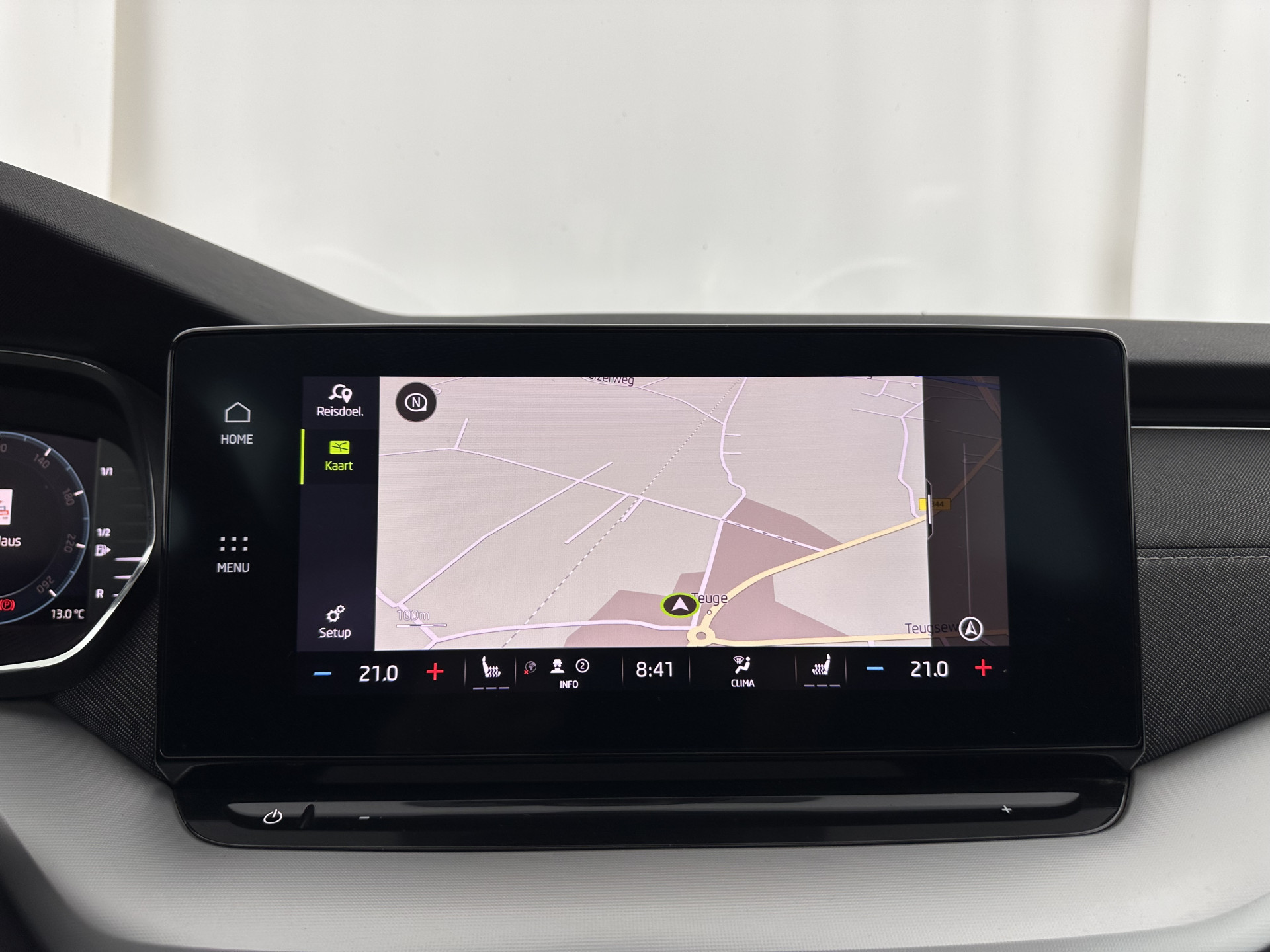 ŠKODA Octavia Combi 1.0 TSI Style (INCL-BTW) *PANO | FULL-LED | LANE-ASSIST | DIGI-COCKPIT | HEATED-COMFORTSEATS | NAVI-FULLMAP | PRIVACYGLASS | KEYLESS | DAB | ECC | PDC | CRUISE | TOWBAR | 18''ALU*