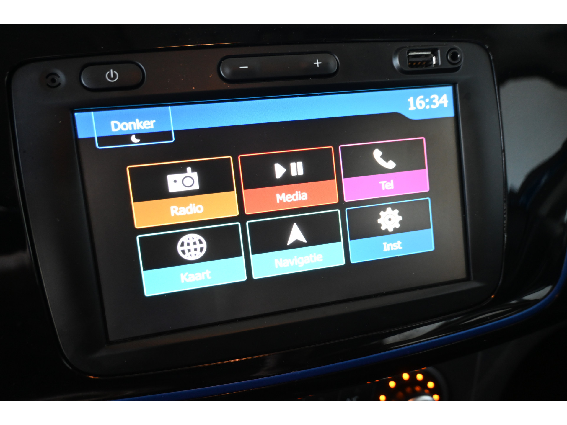 Dacia Sandero 1.0 TCe Stepway Serie Limitee 15th Anniv. Clima Navigatie Goed Onderhouden! Inruil Mogelijk!