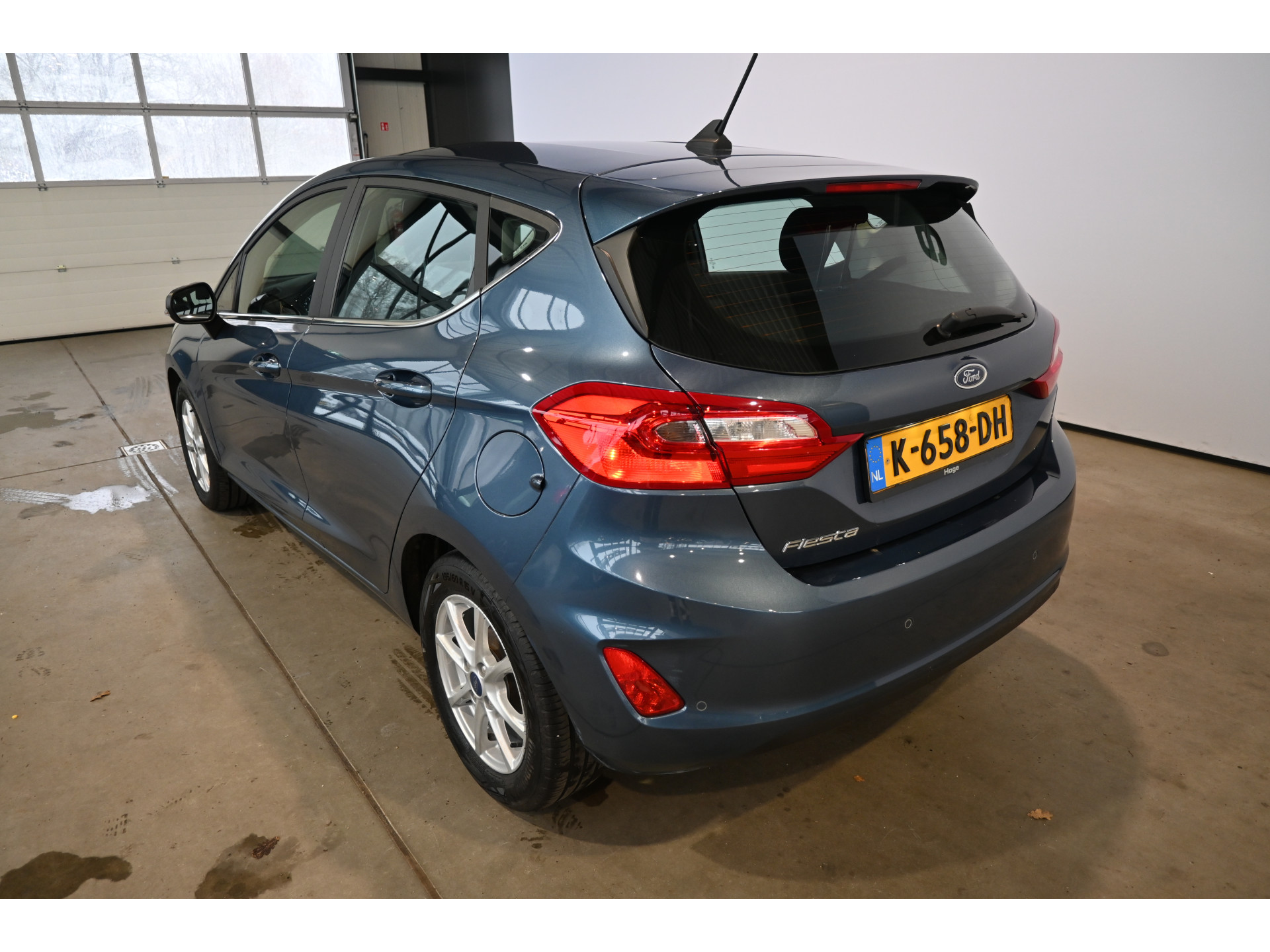 Ford Fiesta 1.0 EcoBoost Titanium Automaat Clima Navigatie LED Carplay Rijklaarprijs Inruil Mogelijk!