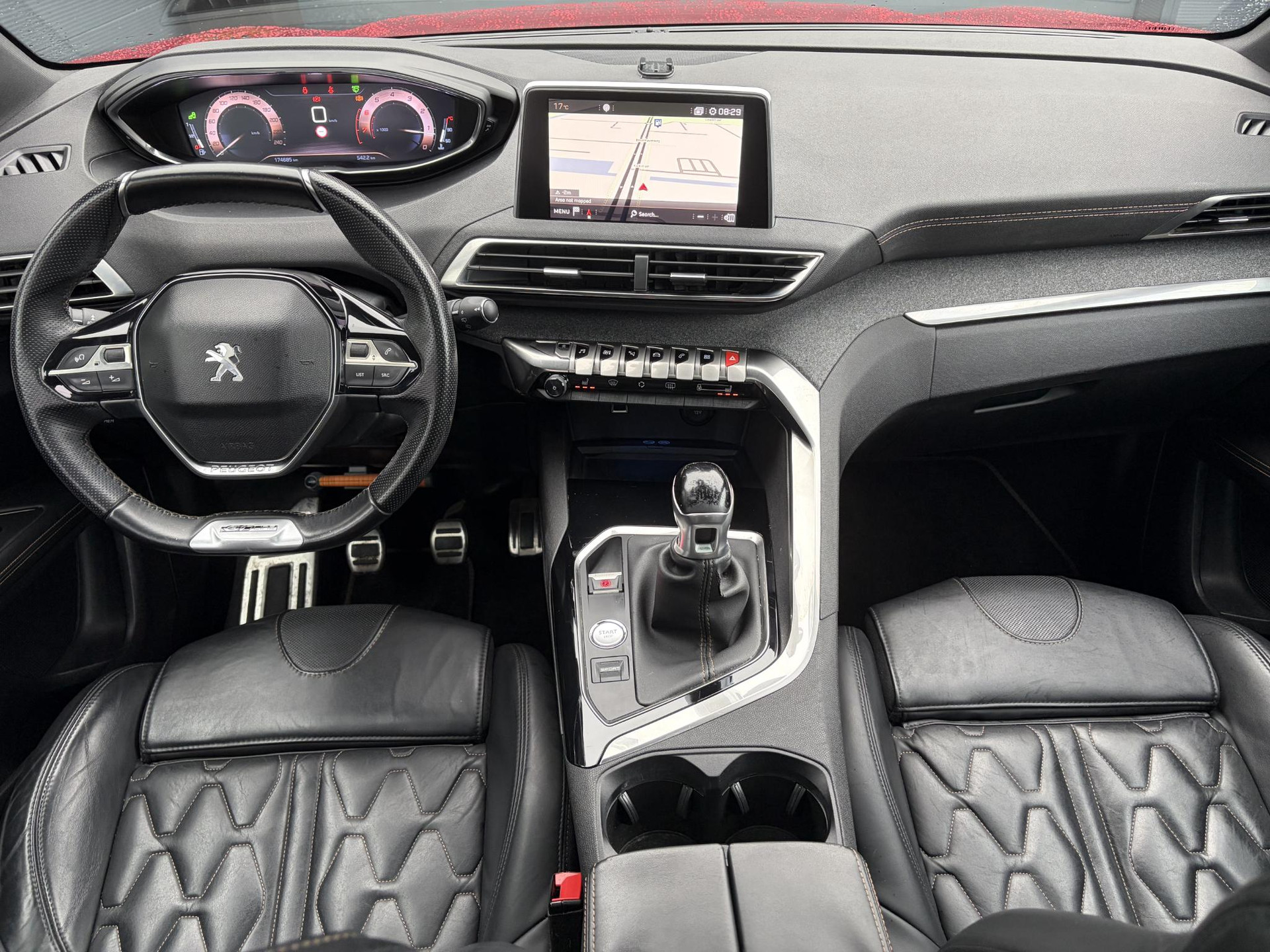 Peugeot 3008 1.2 PureTech GT Line ✓D-riem vv in 2026✓1e Eigenaar✓360 ° Camera✓Pano✓Massage stoel✓Draadloze telefoonlader✓Carplay✓Stoelvw✓Keyless✓Leder✓Navi✓Pdc V+A✓6 Bak✓Dealer Onderhouden✓Rijstrooksensor✓Dodehoeksensor✓19'' Lmv✓N.A.P✓Apk tot 09-2027