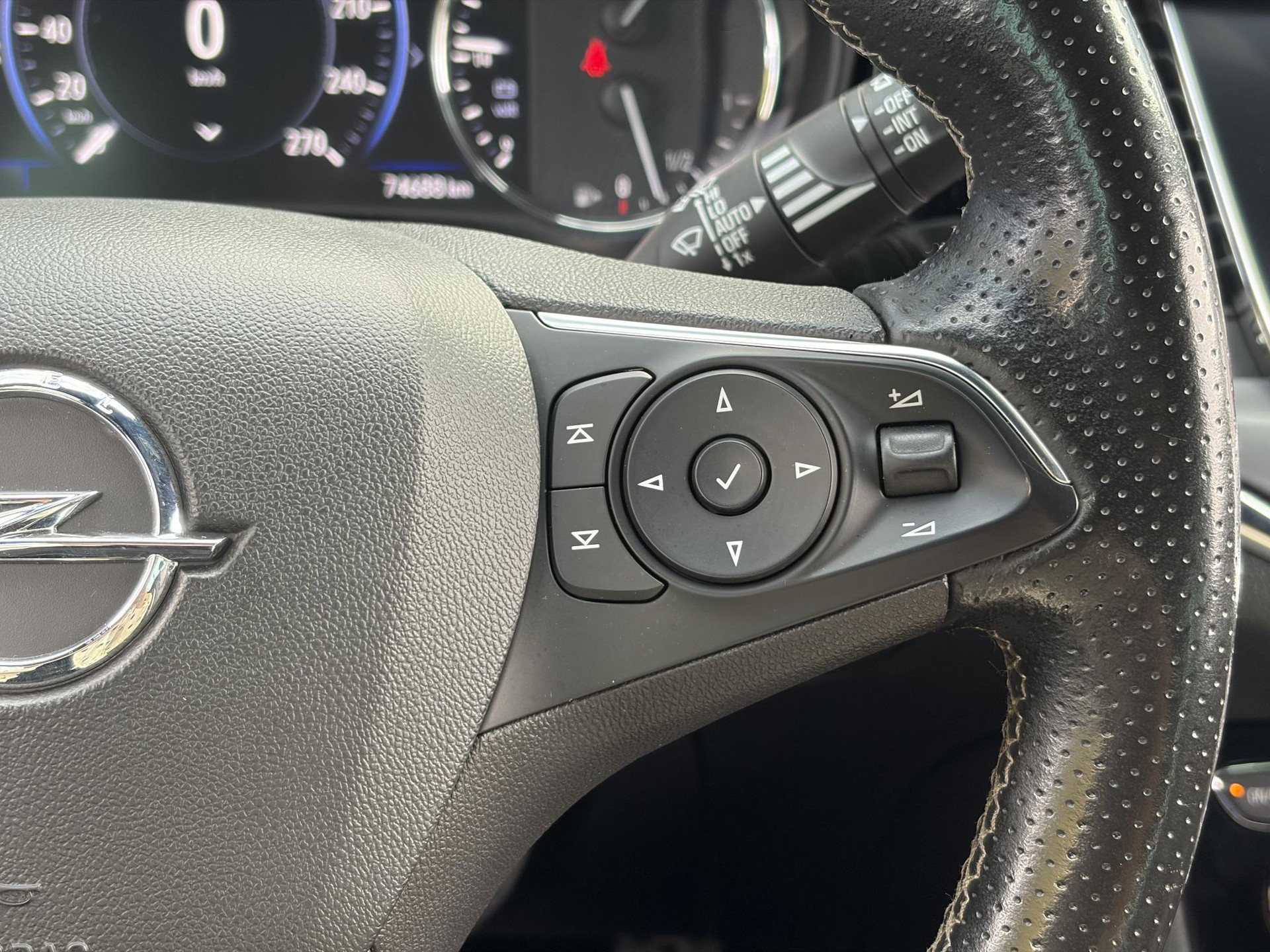 Opel Astra Sports Tourer 1.2 Ultimate ✓146pk✓Carplay✓Camera✓Stoelverw✓Stuurverw✓Keyless✓Pdc V+A✓Alcantara-Leder✓Clima✓Cruise✓6 Bak✓Rijstrooksensor✓Dodehoeksensor✓17''Lm velgen✓N.A.P✓Apk tot 11-2028