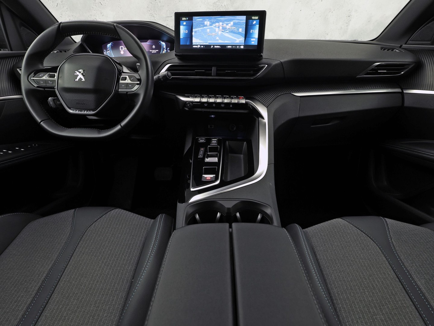 Peugeot 3008 1.6 HYbrid 225 Allure Sport 225Pk Automaat (APPLE CARPLAY, GROOT NAVI, 360 CAMERA, GETINT GLAS, SPORTSTOELEN, LEDER, ZWART HEMEL, LANE ASSIST, NIEUWSTAAT)