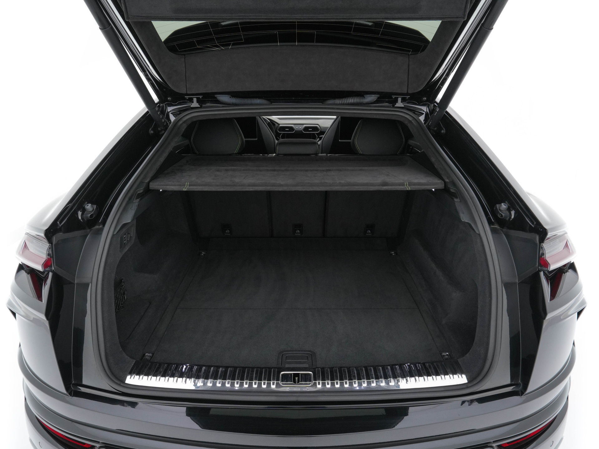 Lamborghini Urus 4.0 V8 Pearl Capsule (INCL-BTW) *CERAMIC-BRAKES | PANO | HEAD-UP | SOFT-CLOSE | LEATHER-ALCANTARA | FULL-LED | NIGHT-VISION | BANG&OLUFSEN | MEMORY-PACK | HEATED-SPORTSEATS | TOP-VIEW | ADAPTIVE-CRUISE | ...