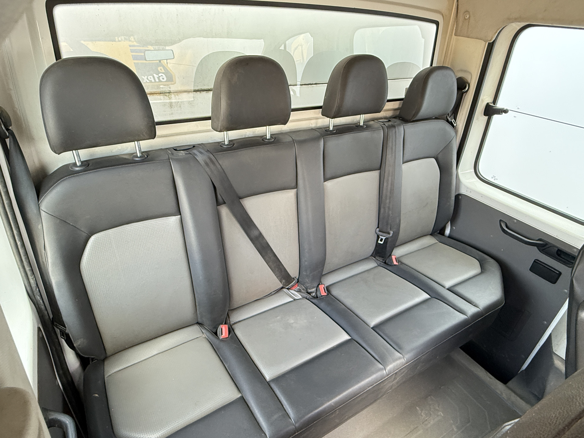 Volkswagen Crafter 3.140 2.0 TDI Automaat Open Laadbak Kist Dubbele cabine 6-persoons Airco Trekhaak Navigatie Carplay Pritische Pickup Open Box