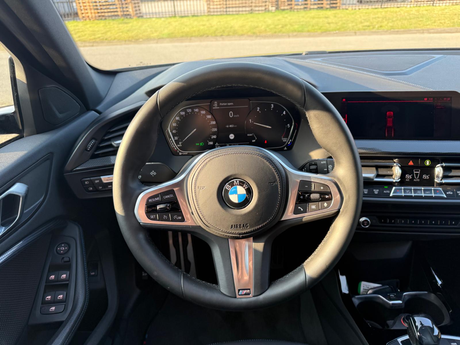 BMW 1-serie 116d Executive | 1E EIGENAAR | 3/6/12MND GARANTIE | AUTOMAAT | LED | CARPLAY | SFEERVERLICHTING | CRUISE | AIRCO |