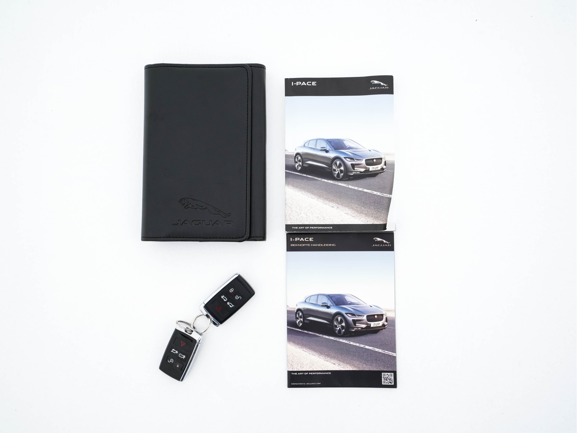 Jaguar I-PACE EV400 Business Edition S 90 kWh {SOH-89%} (INCL-BTW) *HEATPUMP | PANO | LEATHER | MERIDIAN-AUDIO | FULL-LED | HEATED/COOLED-COMFORTSEATS | DAB+ | CAMERA | DIGI-COCKPIT | NAVI-FULLMAP | ECC | KEYLESS | PDC | CCS-FASTLOADER | CRUISE |