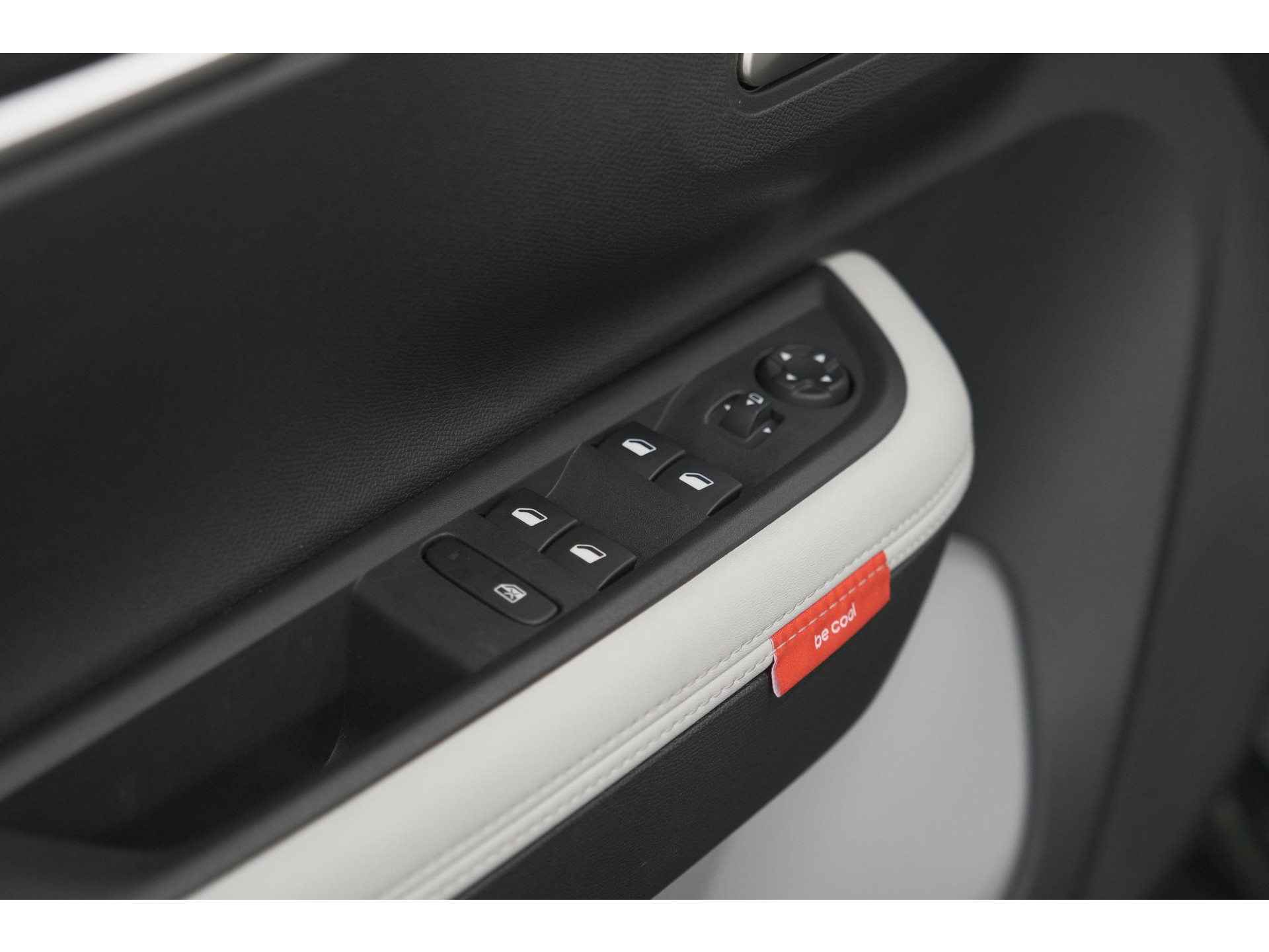 Citroen Ë-C3 Aircross Plus 113pk Extended Range 54 kWh | 11 KW Lader | Camera | Apple CarPlay | Parkeersensoren