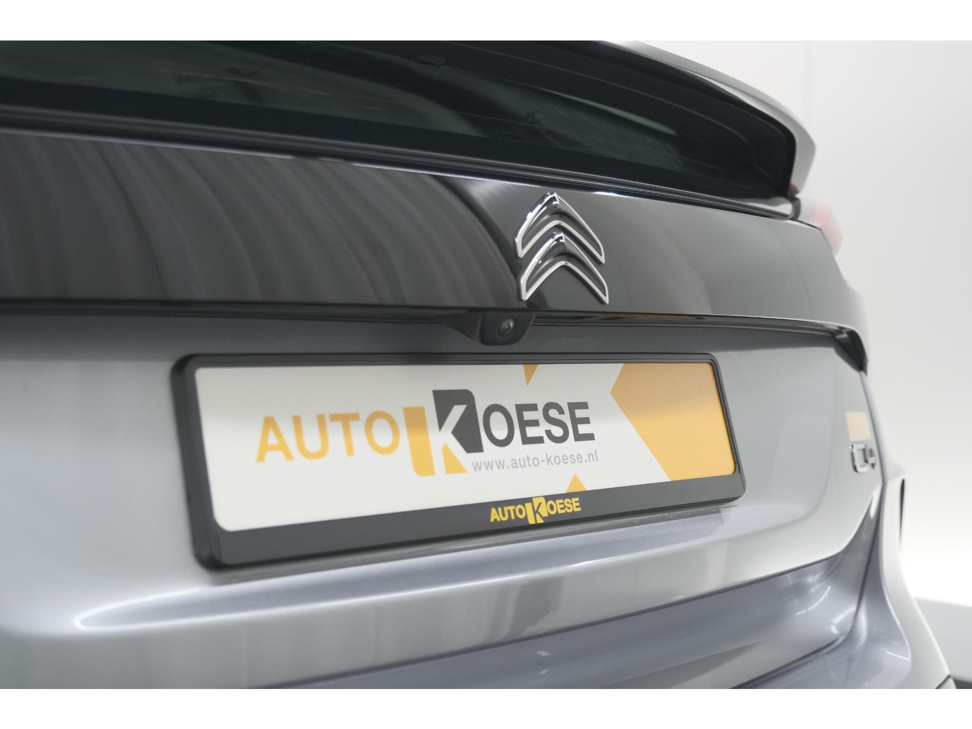 Citroen C4 Puretech 130 Feel | Trekhaak | Camera | Allseason Banden | Climate Control | Parkeersensoren