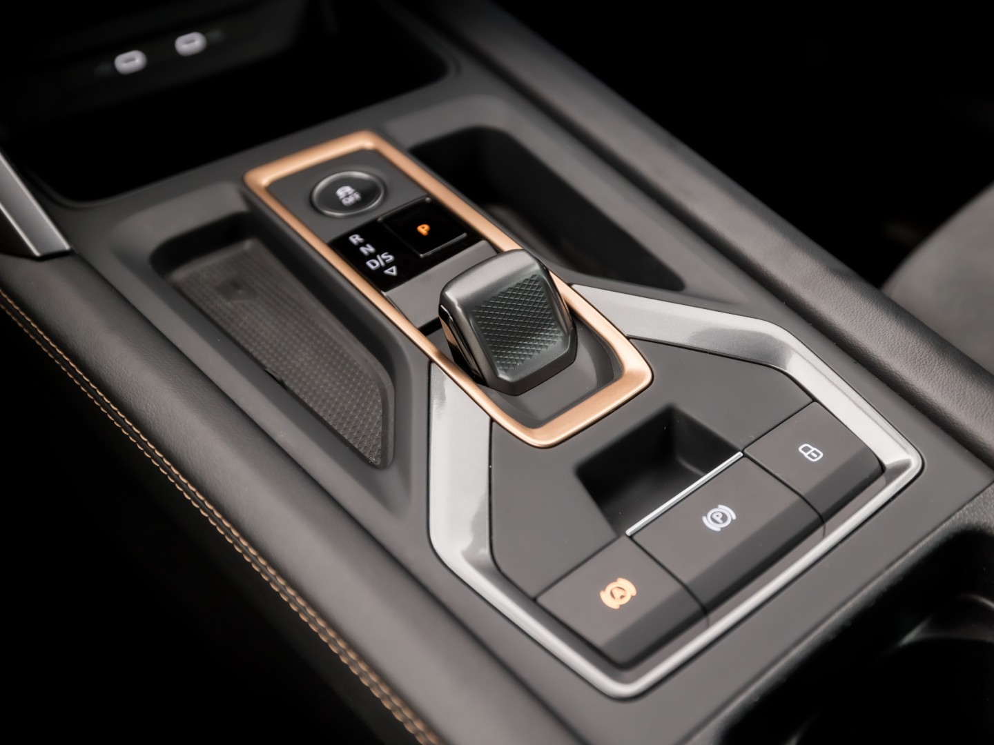 CUPRA Leon 1.5 TSI Sport 150Pk Automaat (APPLE CARPLAY, GROOT NAVI, KUIPSTOELEN, SENNHEISER AUDIO, CAMERA, STUUR/STOELVERWARMING, GETINT GLAS, NIEUWSTAAT)