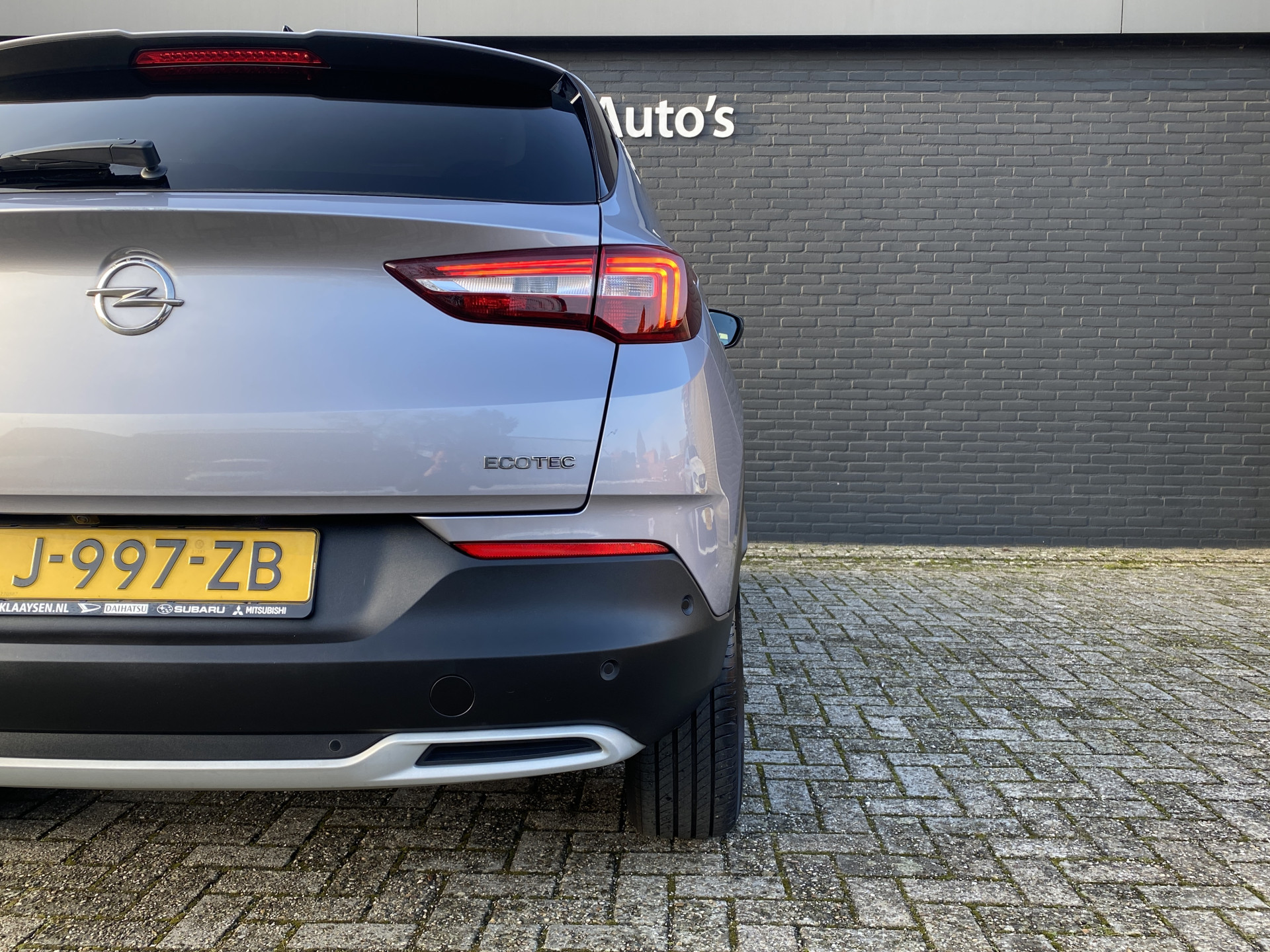 Opel Grandland X 1.2 Turbo Business Executive 130 pk | 1e eigenaar | dealer onderh. | leder interieur | navigatie | camera | carplay