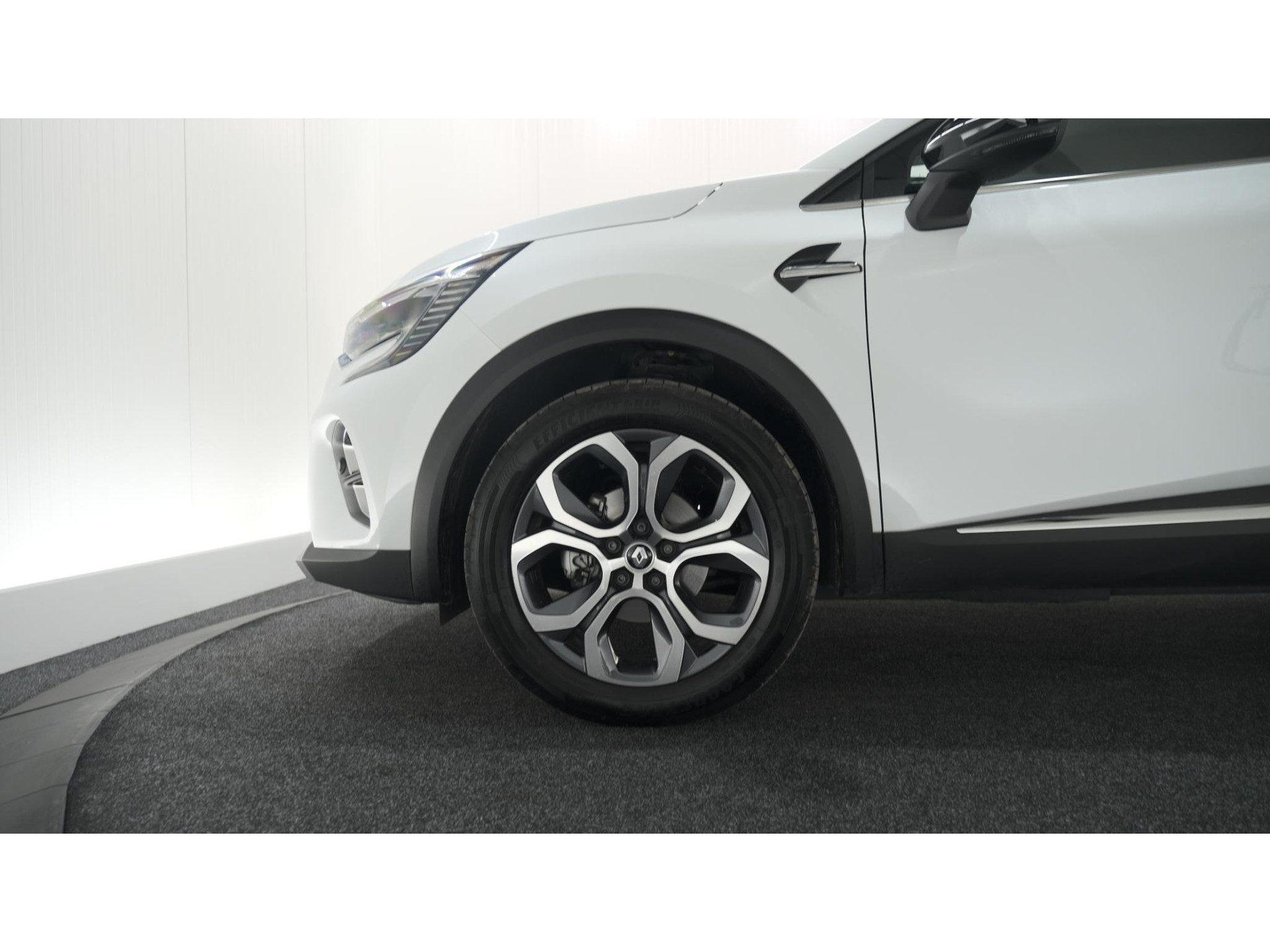 Renault Captur TCe 90 Techno | Camera | Navigatie | Pack Winter | Apple Carplay