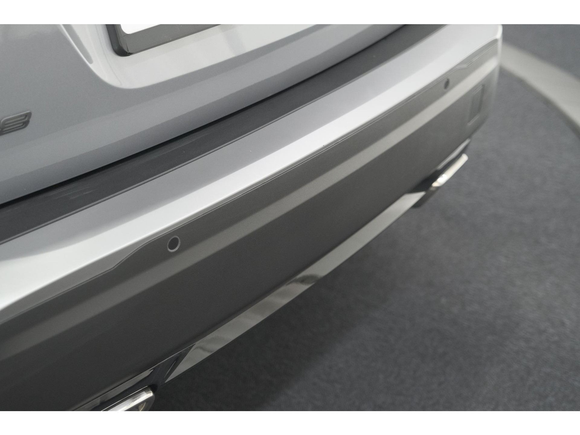 Peugeot 2008 1.2 Hybrid 145 Allure | 360 Camera | Adaptieve Cruise Control | Dodehoekdetectie | Apple Carplay