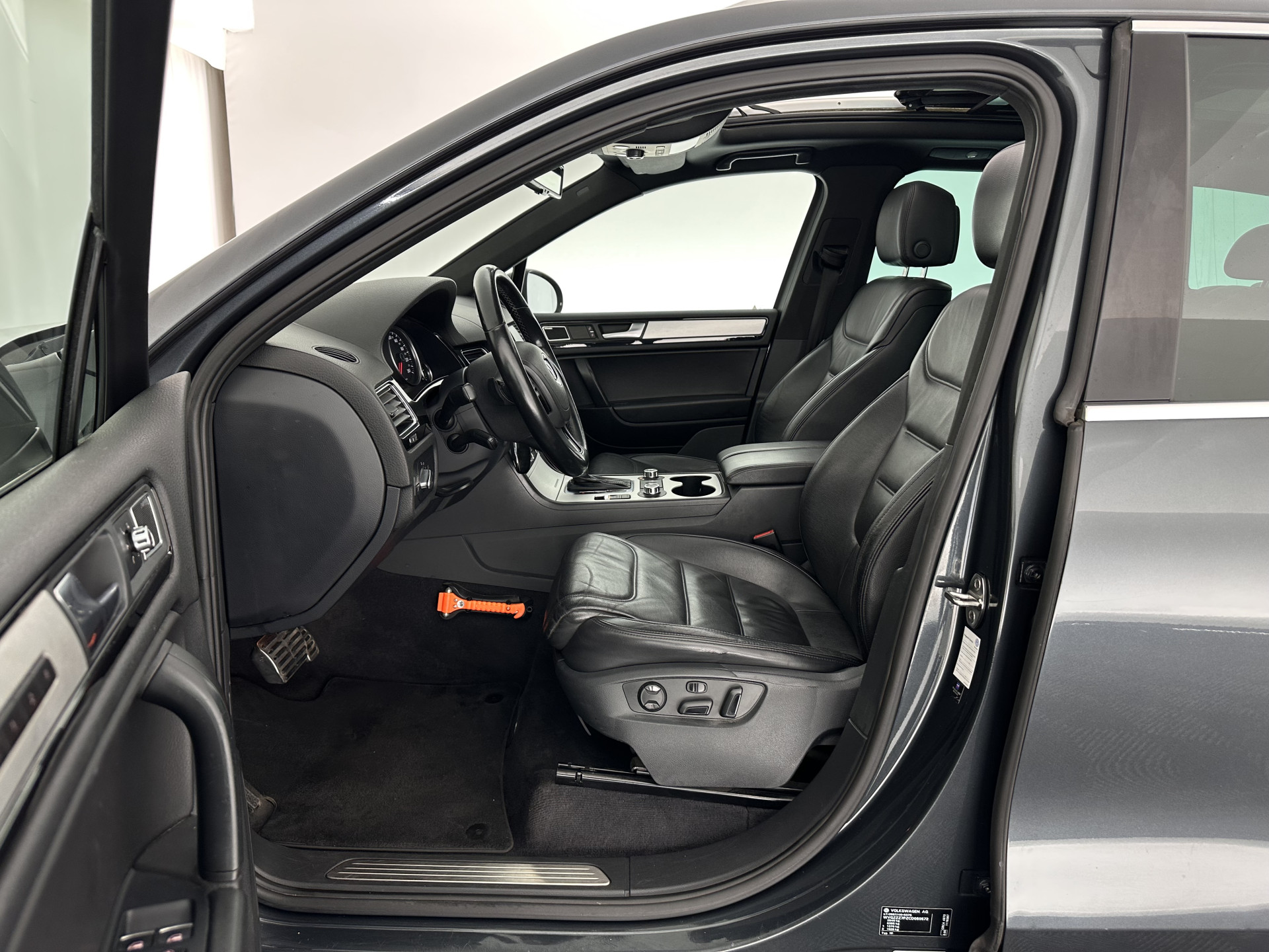 Volkswagen Touareg 3.0 TDI Highline Aut. *PANO | LEATHER | XENON | MEMORY-PACK | DYNAUDIO | NAVI-FULLMAP | AIRSUSPENSION | CAMERA | SHIFTPADDLES | ECC | PDC | CRUISE | TOWBAR | DAB | 18''ALU*