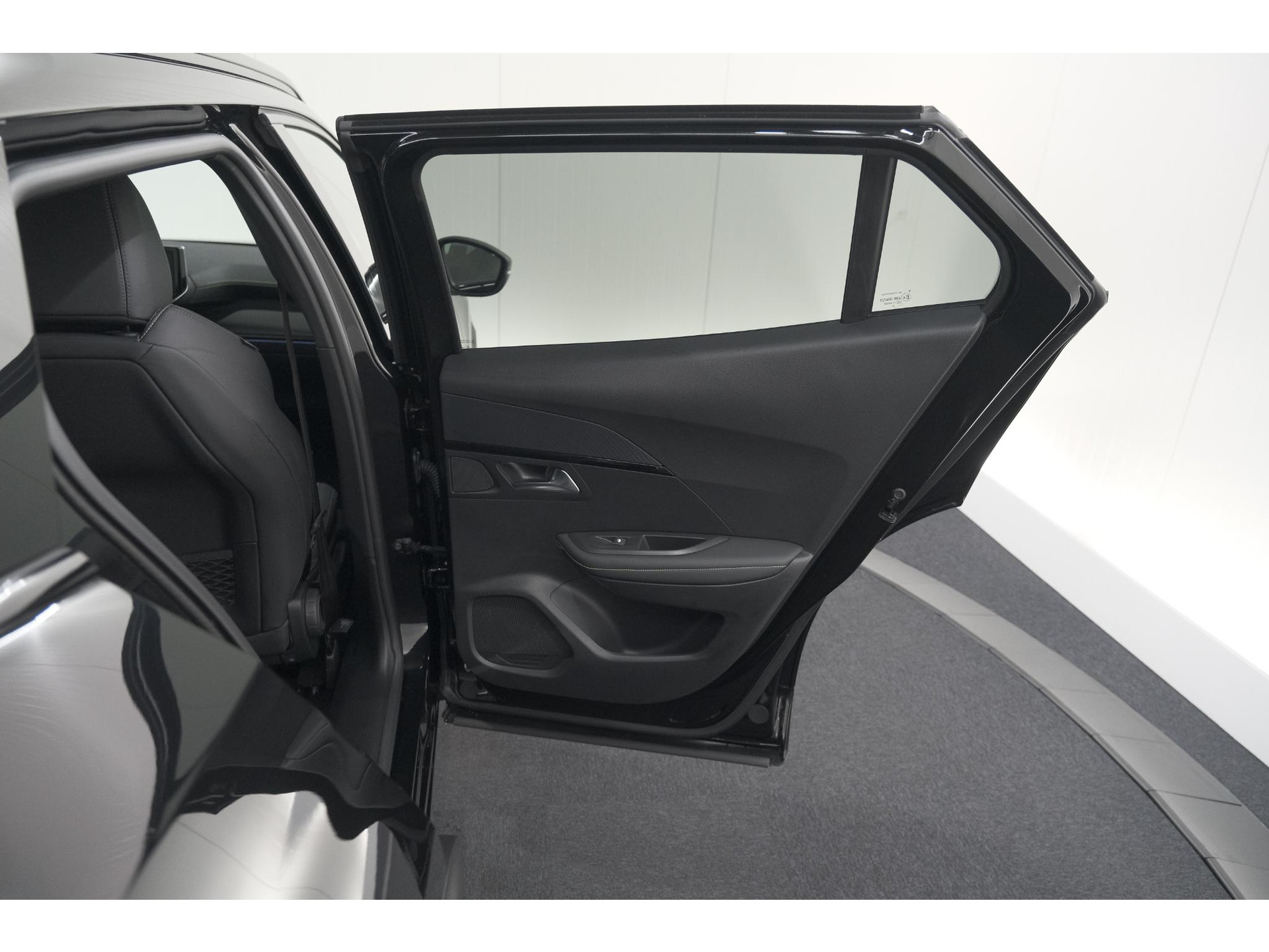 Peugeot 2008 1.2 Hybrid 136 GT | Camera | Apple Carplay | Parkeersensoren