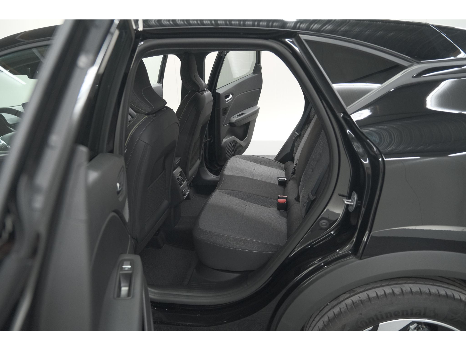 Renault Captur Mild Hybrid 160 EDC Techno | Pack Winter | Camera | Adaptieve Cruise Control | Apple Carplay