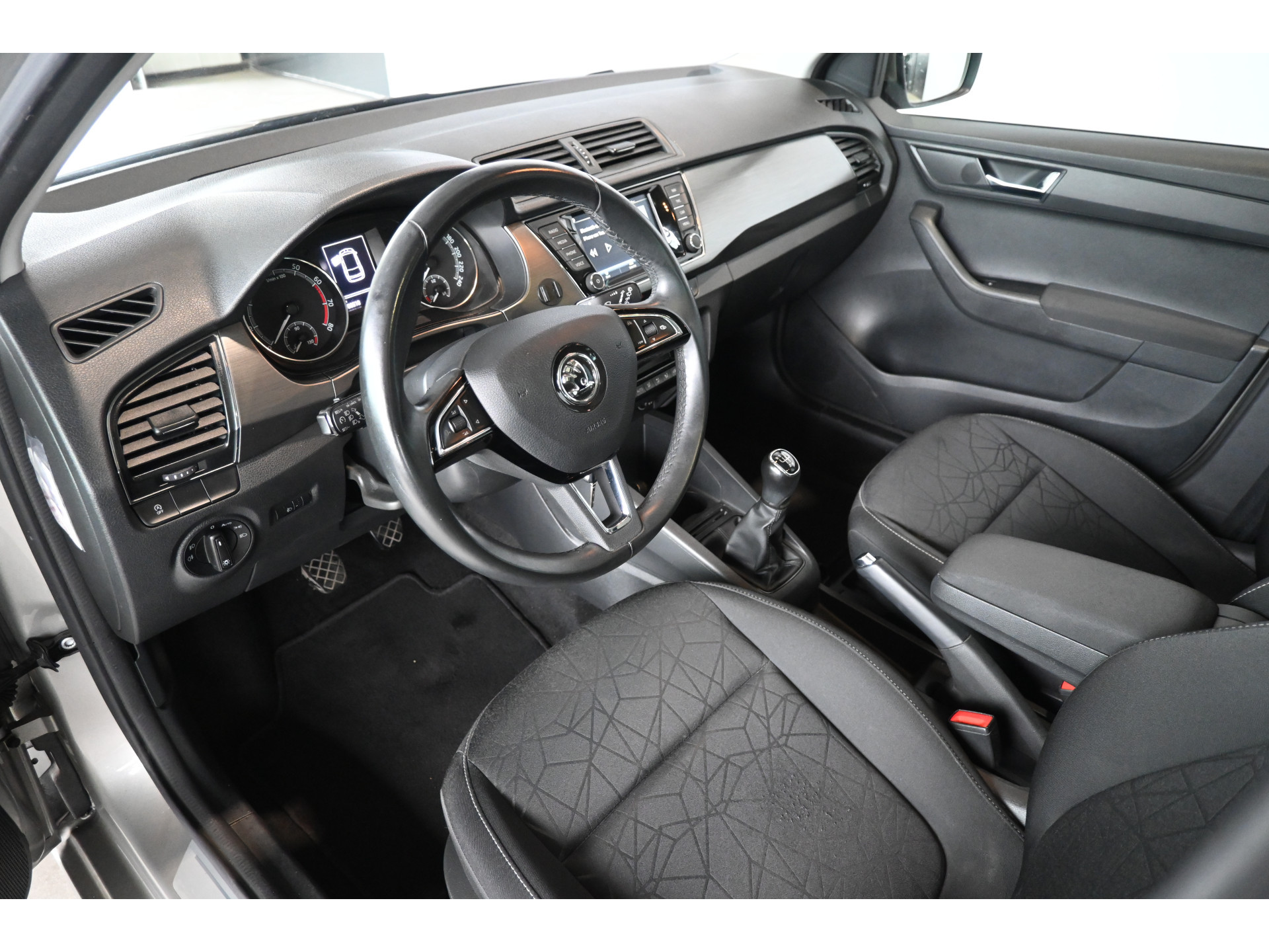 ŠKODA Fabia Combi 1.0 TSI Clever Clima Navigatie Panoramadak LED Stoelverwarming Rijklaarprijs! Inruil Mogelijk!