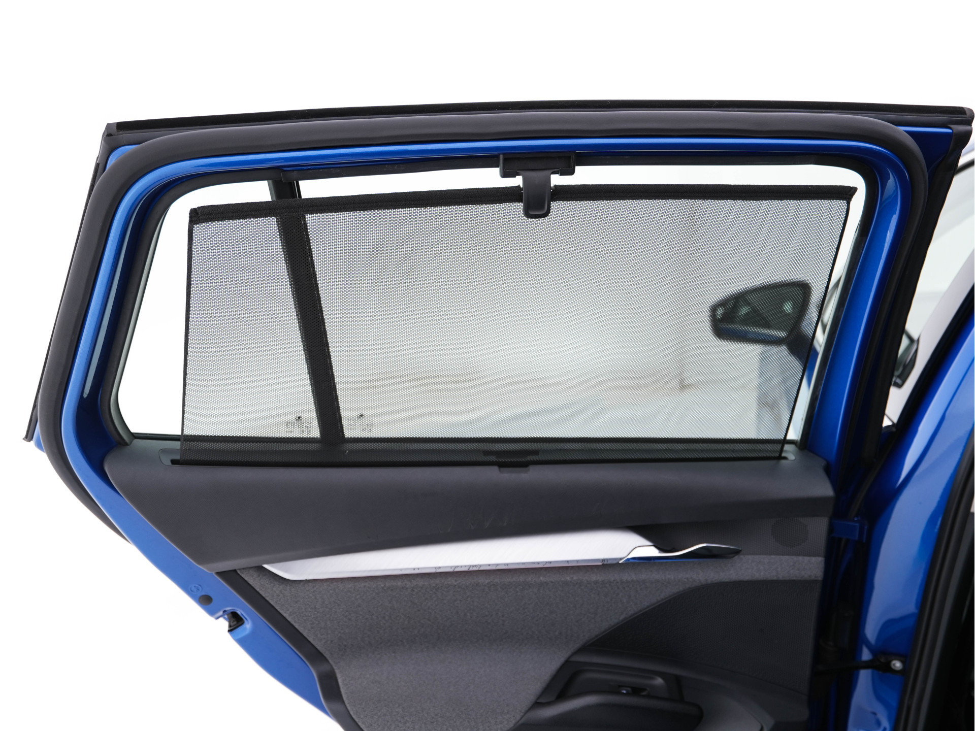 ŠKODA Enyaq iV 80 [ 3-Fase ] {SOH-88% } (INCL-BTW) *LEATHER-FABRIC | FULL-LED | DIGI-COCKPIT | CAMERA | KEYLESS | NAVI-FULLMAP | AMBIENT-LIGHT | ECC | HEATED-COMFORTSEATS | DAB+ | PDC | CRUISE | CARPLAY | TOWBAR | 19"ALU*