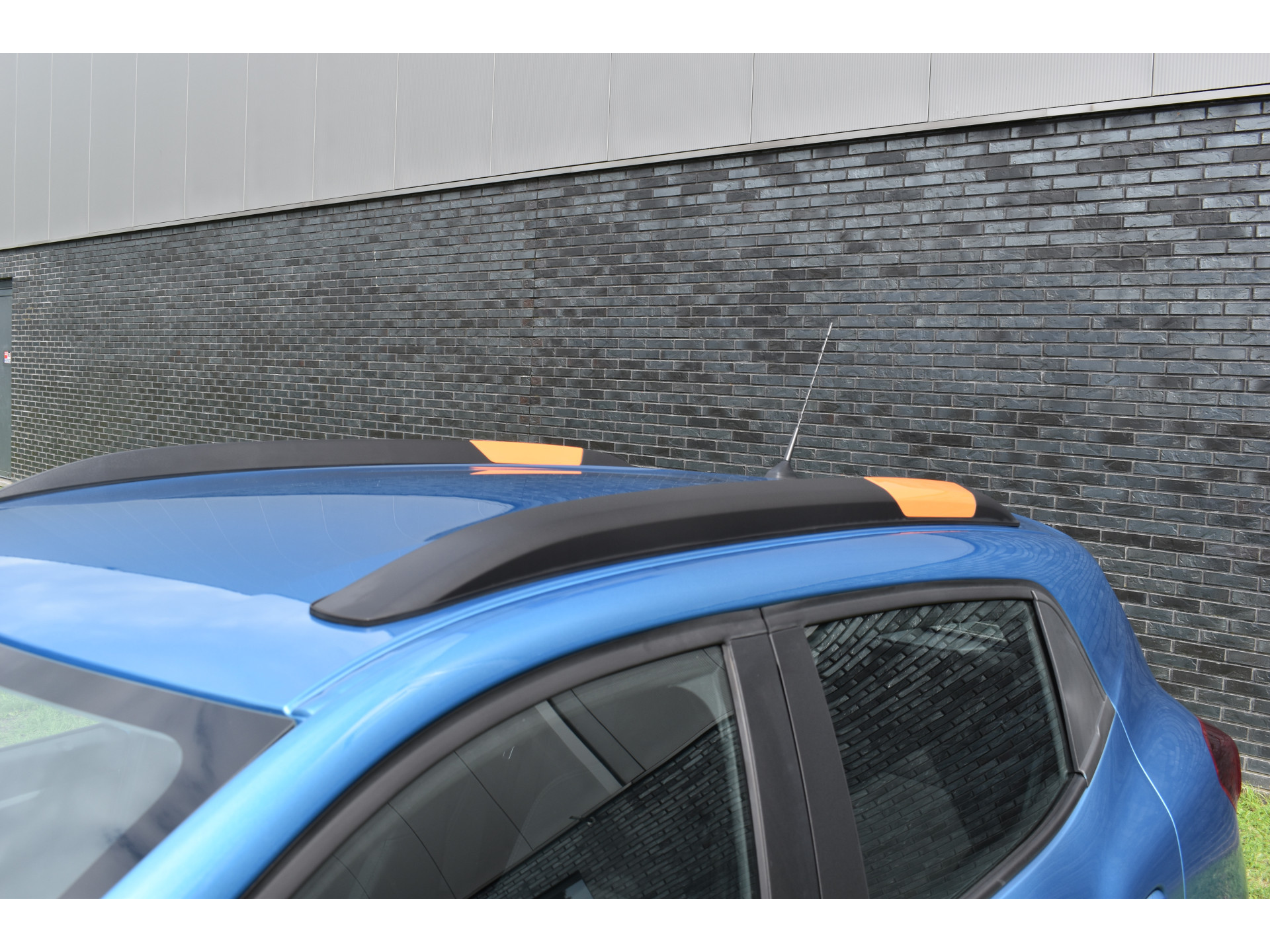 Dacia Spring Essential 27 kWh vol electric navigatie pdc Leer