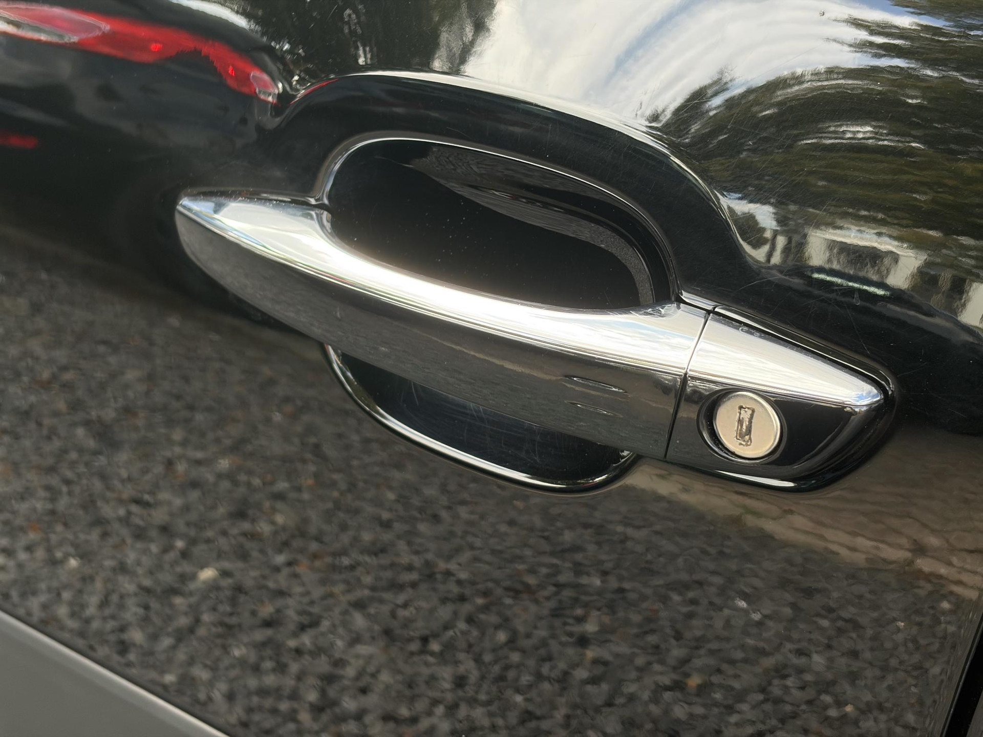 Citroen C3 1.2 PureTech Shine ✓Dealer Onderhouden✓2e Eigenaar✓Carplay✓Camera✓Navi✓Clima✓Cruise✓Pdc V+A✓Keyless✓Halfleder✓Trekhaak✓Rijstrooksensor✓Dodehoeksensor✓17'' Lm velgen✓N.A.P✓Nieuwe Apk bij Aflevering