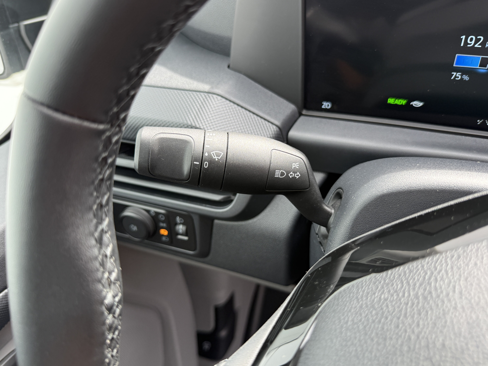 Ford e-Transit Custom 65kWh 136PK Elektrisch L1 344KM WLTP 2300kg Trekvermogen BEV Snelladen LED ACC Camera Carplay Parkeersensoren v+a